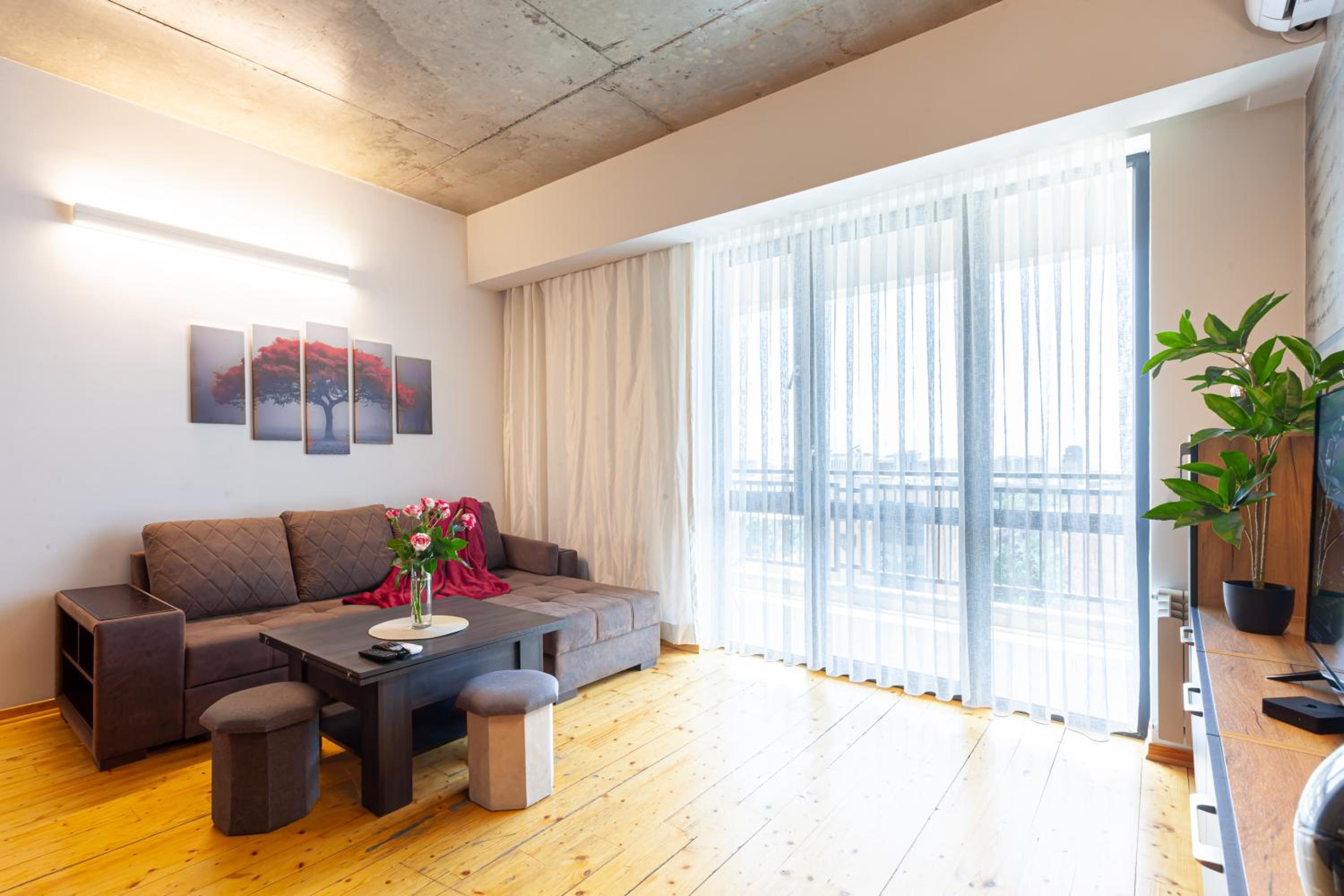 One-Bedroom Apartment with Balcony