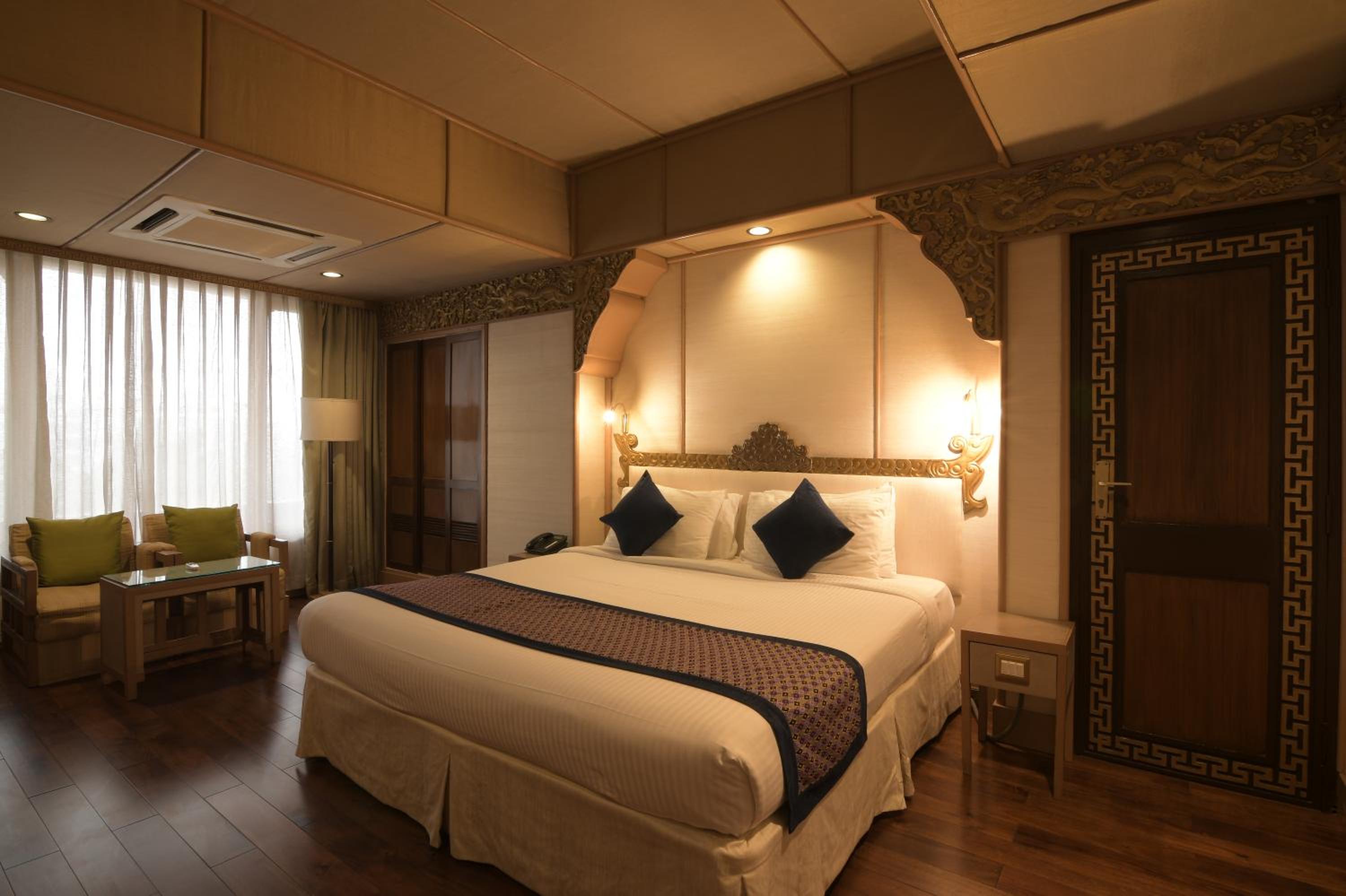 Tibetan Presidential Suite - 15% off on Food & Beverages, Laundry & Spa photo 2