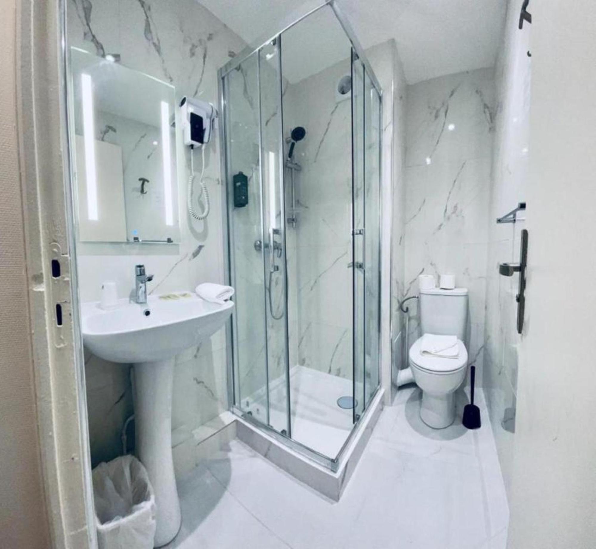 Single Room photo 2
