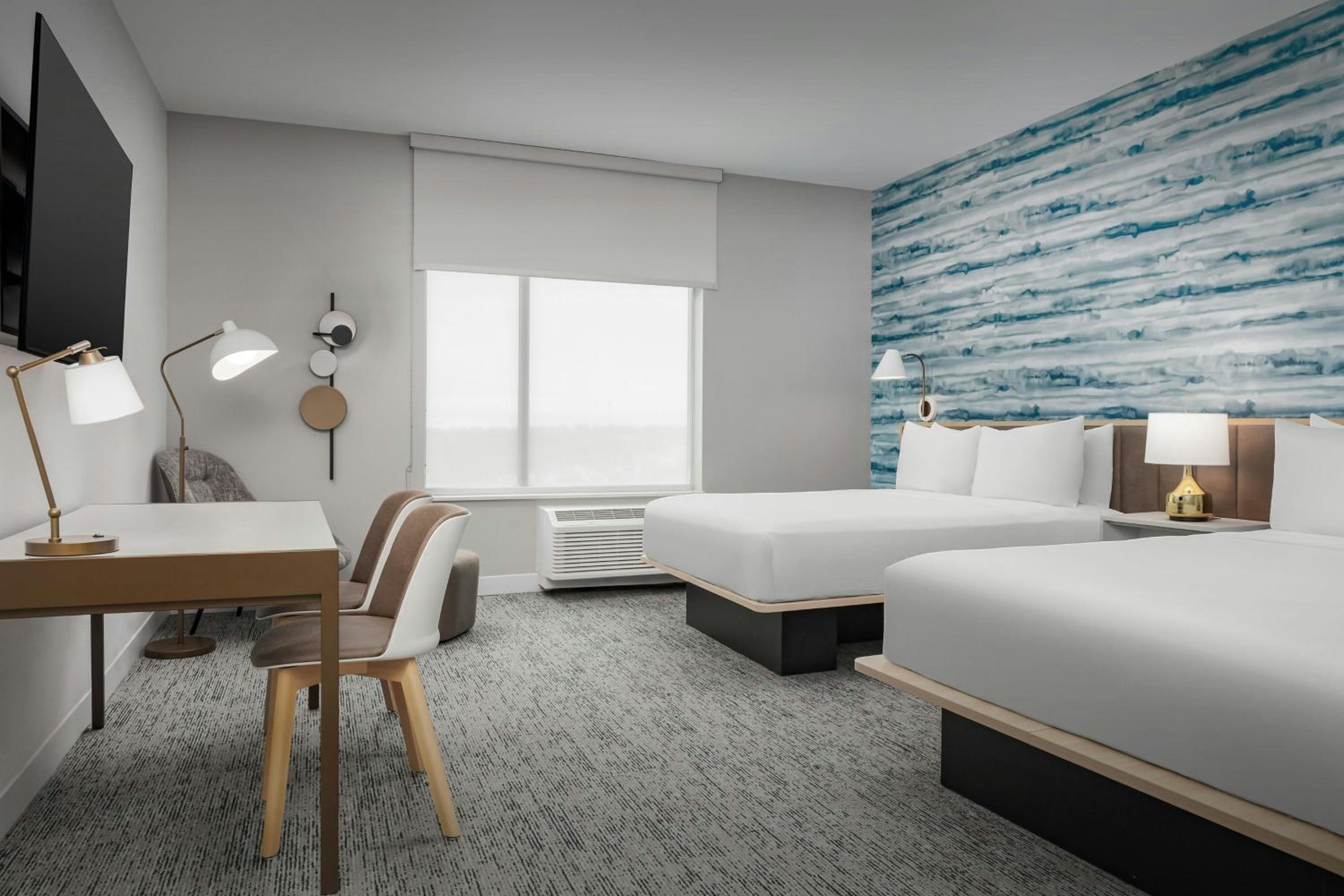 Studio Suite with Two Queen Beds - Photo 7