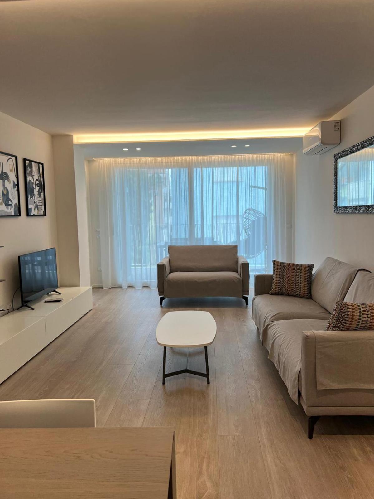 Deluxe Apartment photo 2
