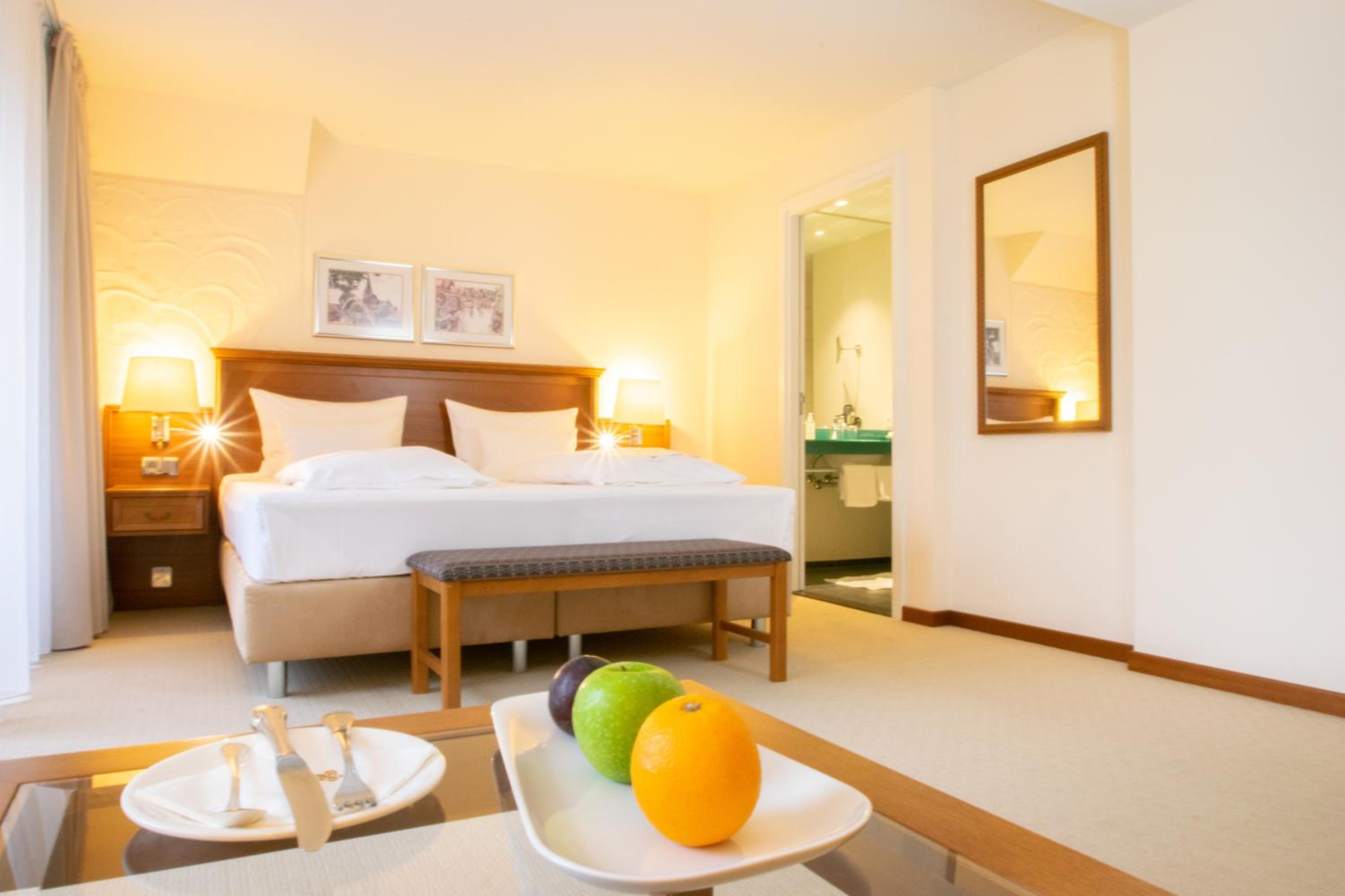 Junior Suite with Garden View
