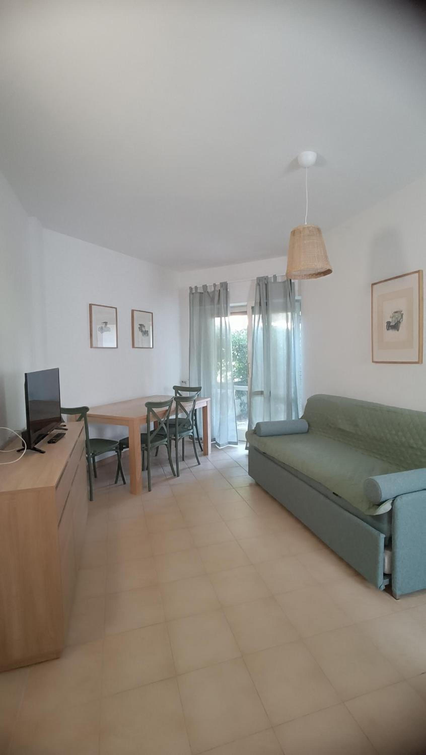 Restyled One-Bedroom Superior Apartment