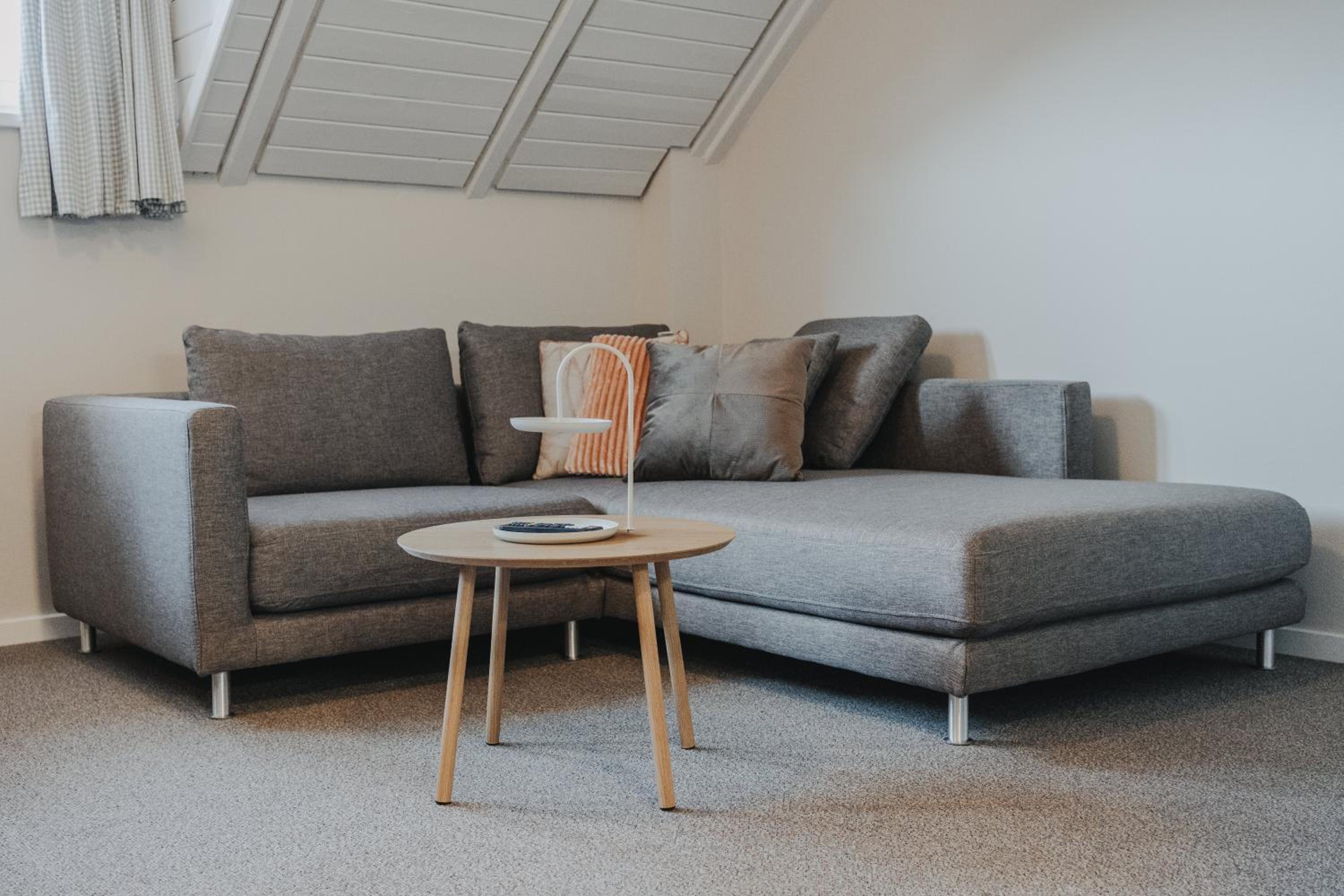 Superior One-Bedroom Apartment