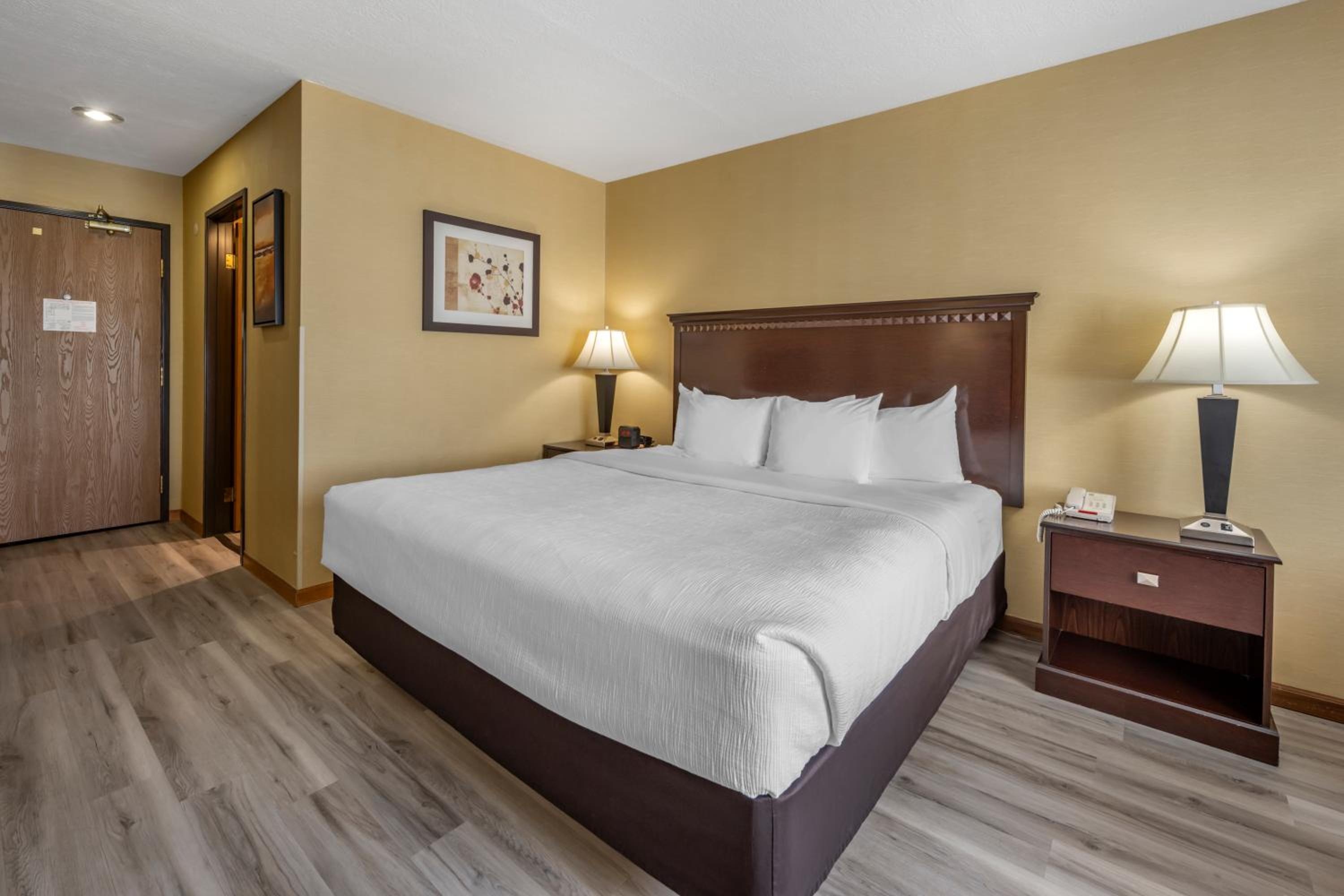 King Room - Accessible/Non-Smoking - Photo 1