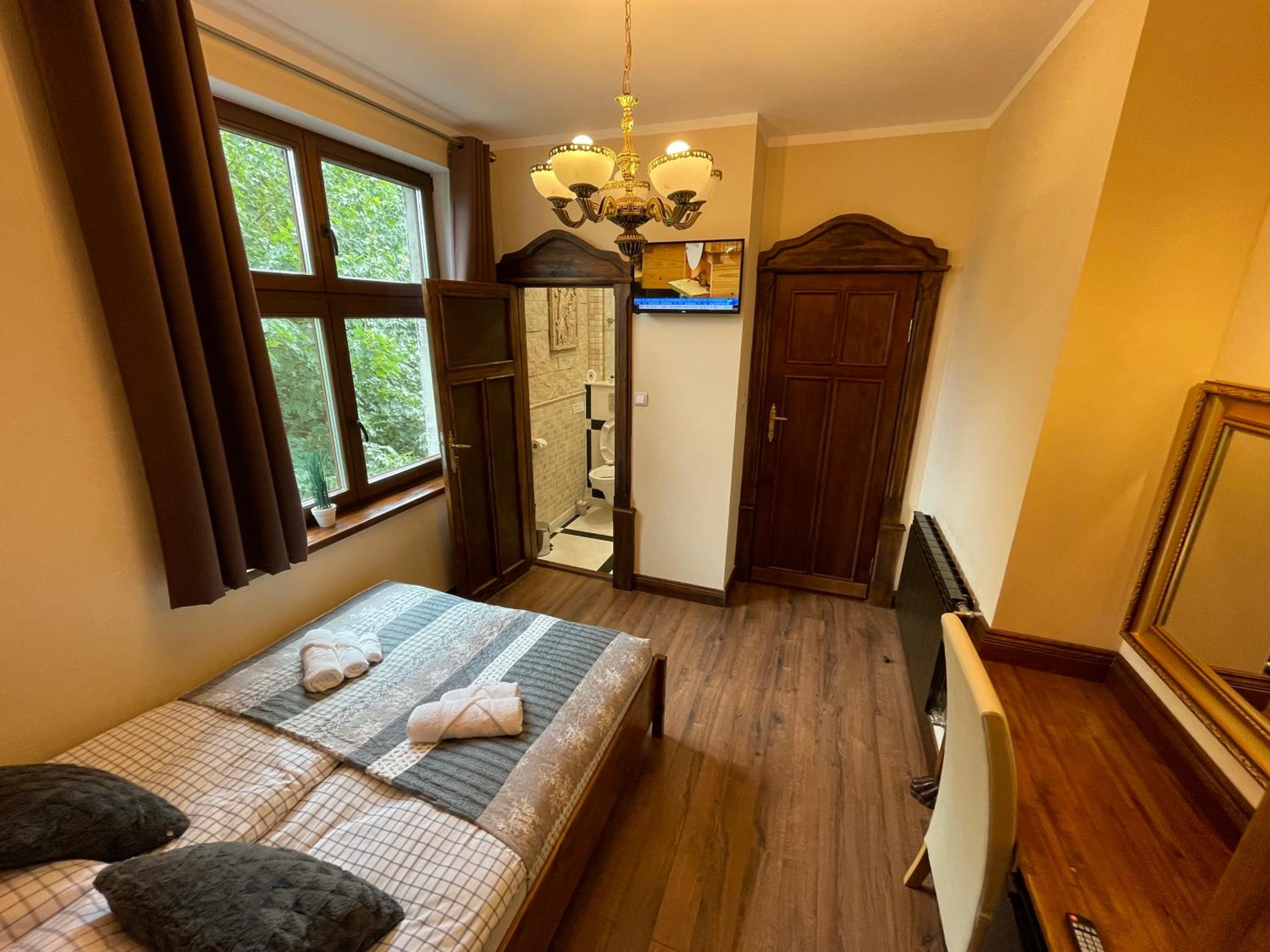 Double Room with Private Bathroom