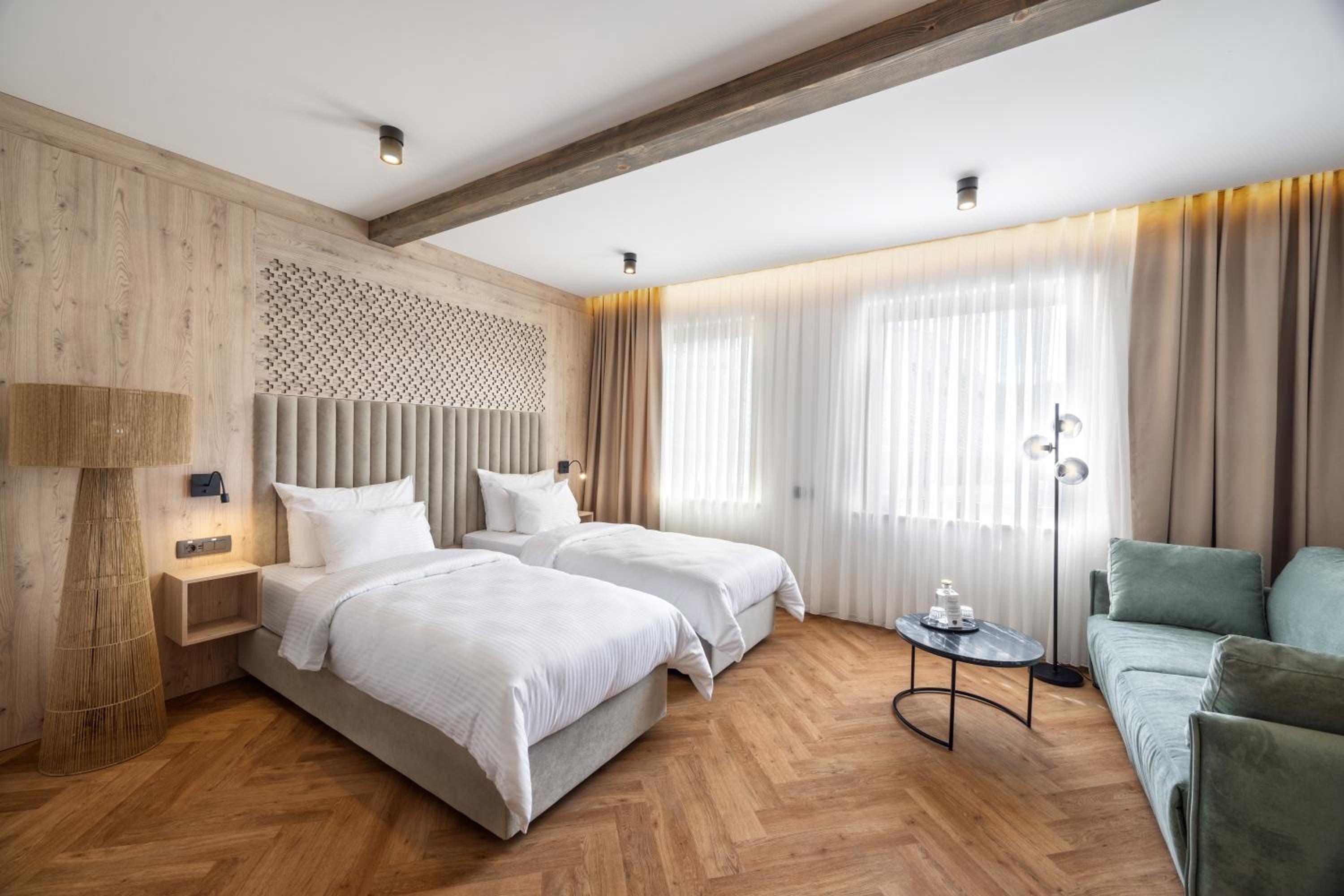 Deluxe Double or Twin Room with Mountain View
