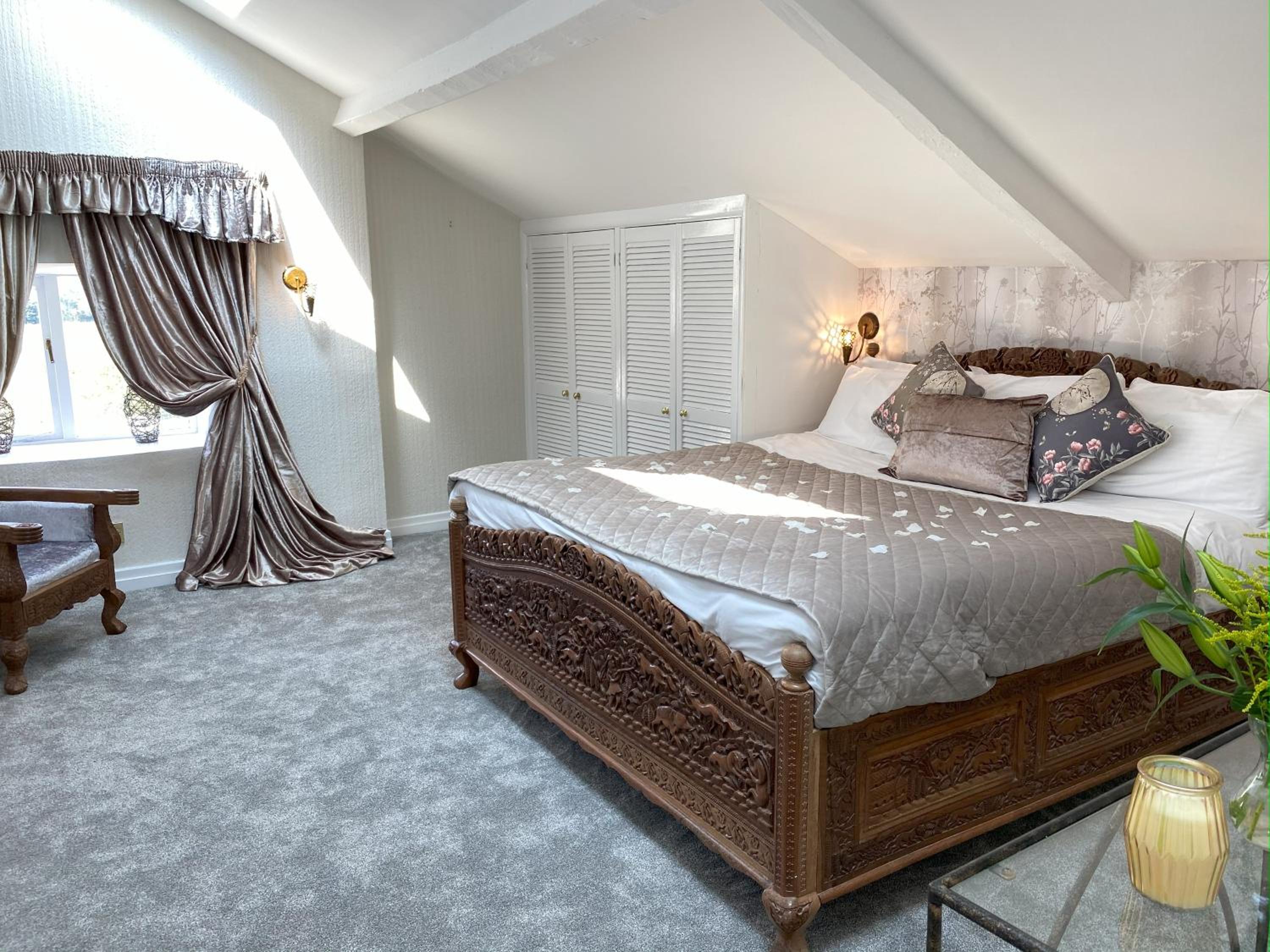 King Suite with Balcony