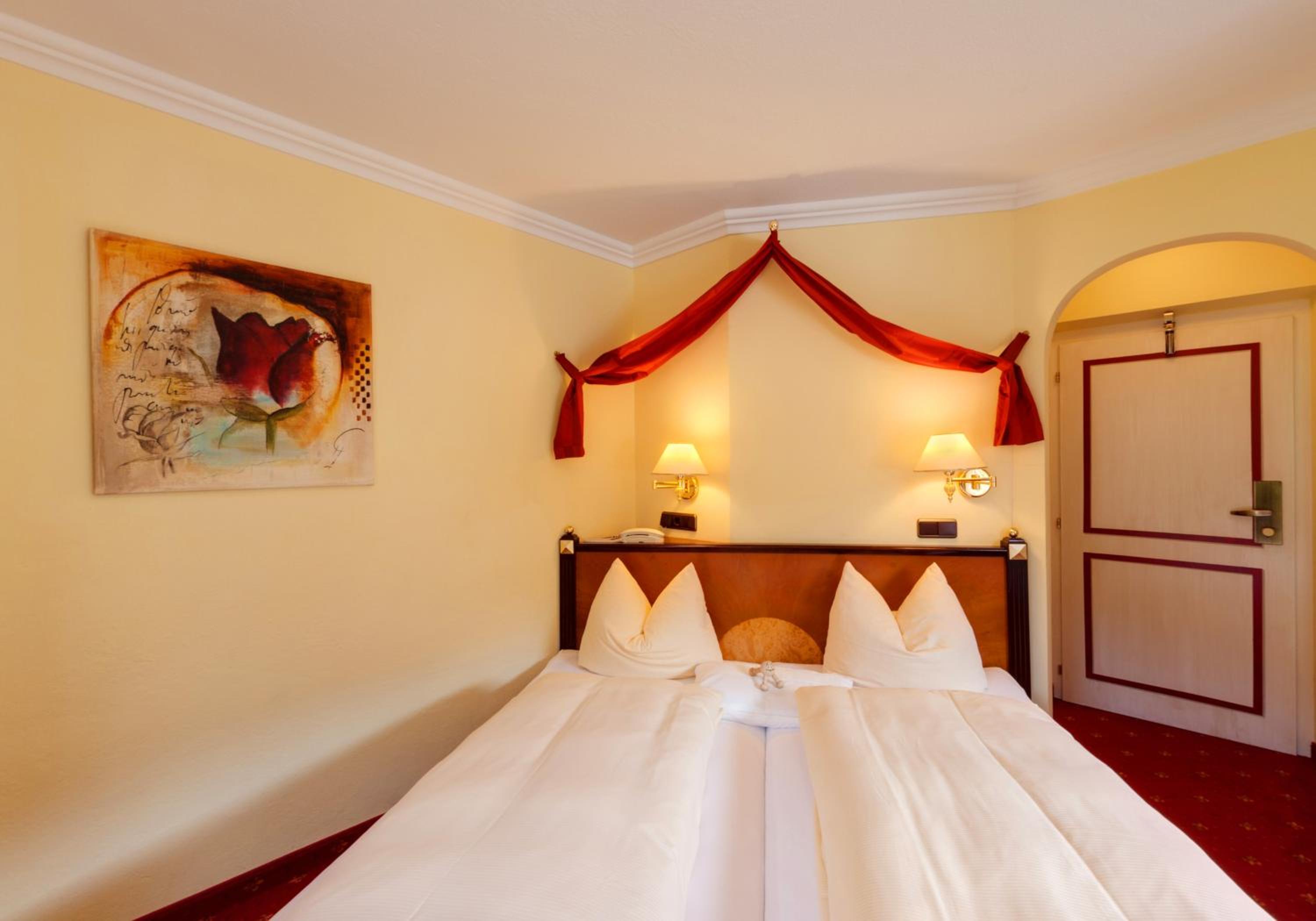 Budget Double Room without Spa Access photo 3