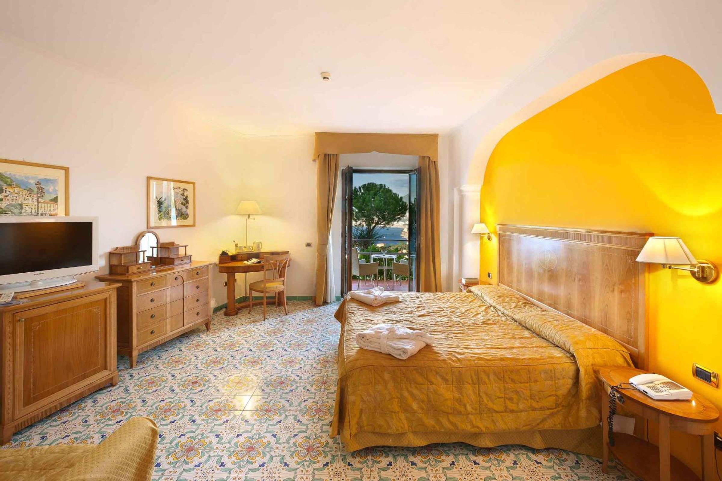 Double Room with Sea View - Photo 1