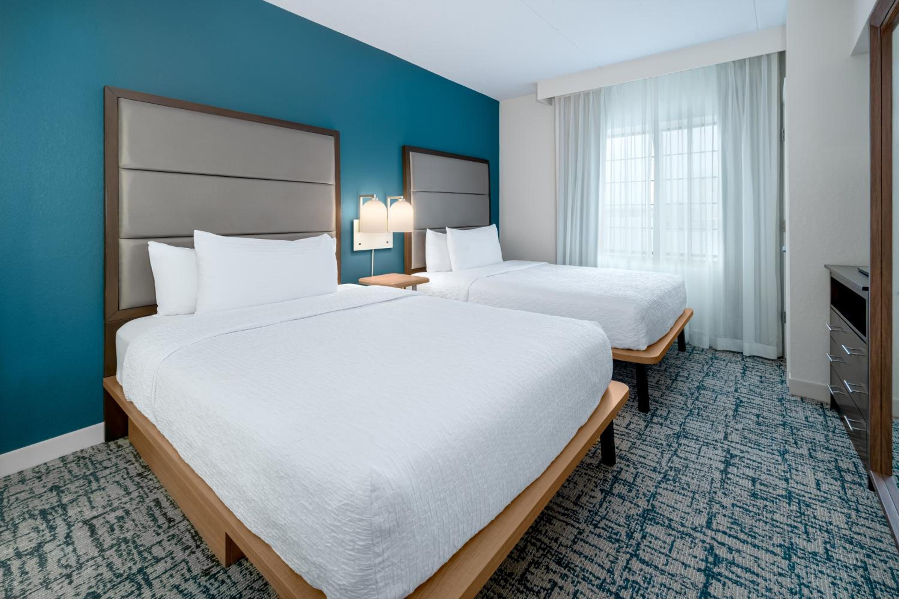 Two-Bedroom King Suite with Two Queen Beds and Two Bath - Non-Smoking - Photo 6