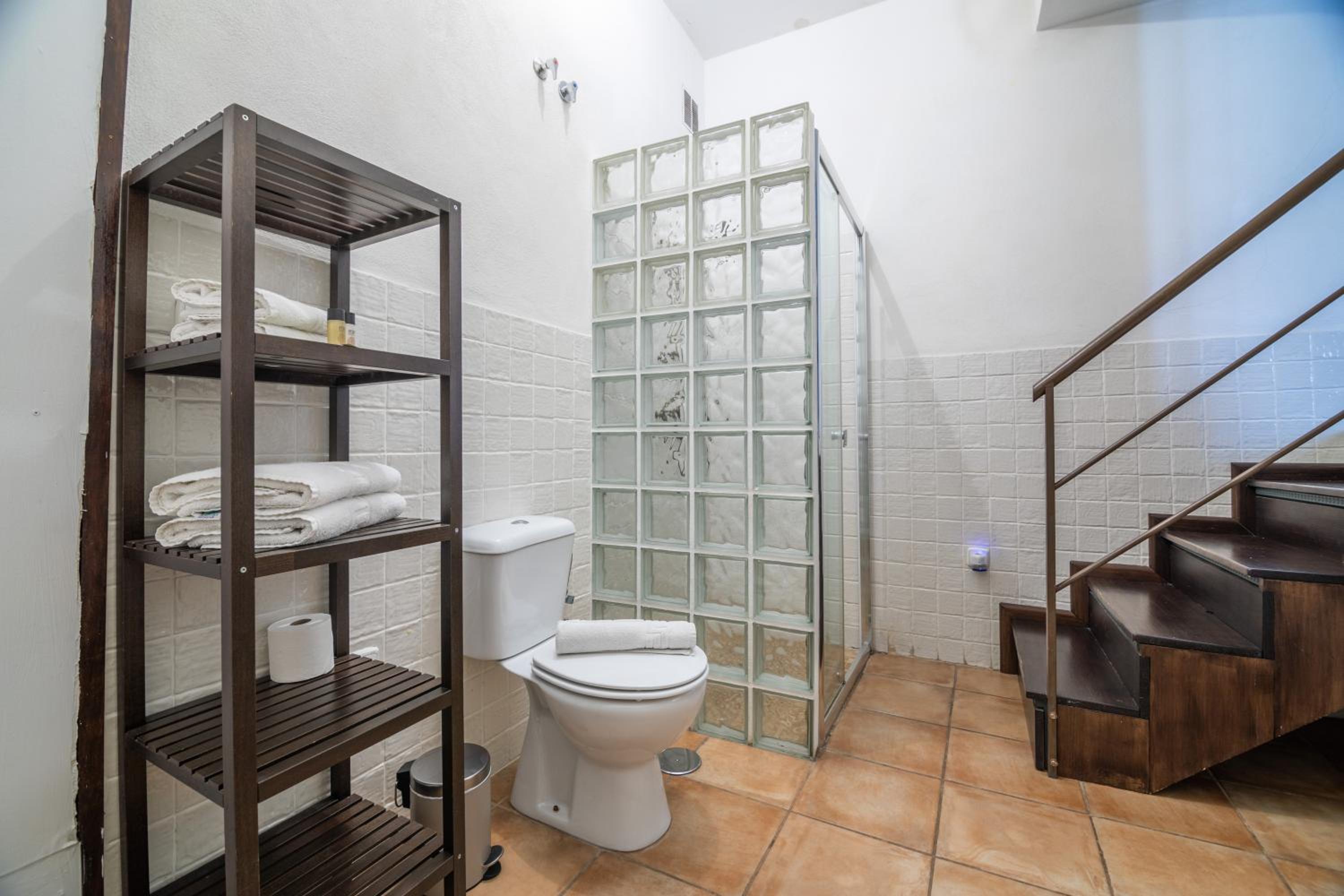 Deluxe Double Room with Balcony photo 3