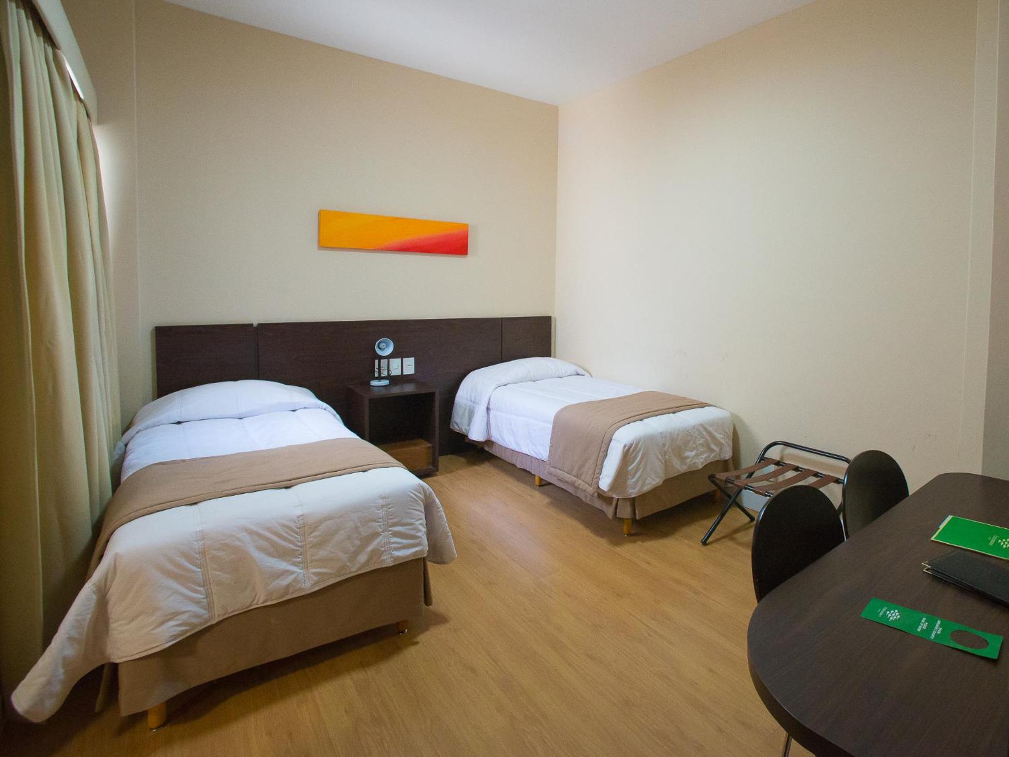 Standard Quadruple Room - Photo 4