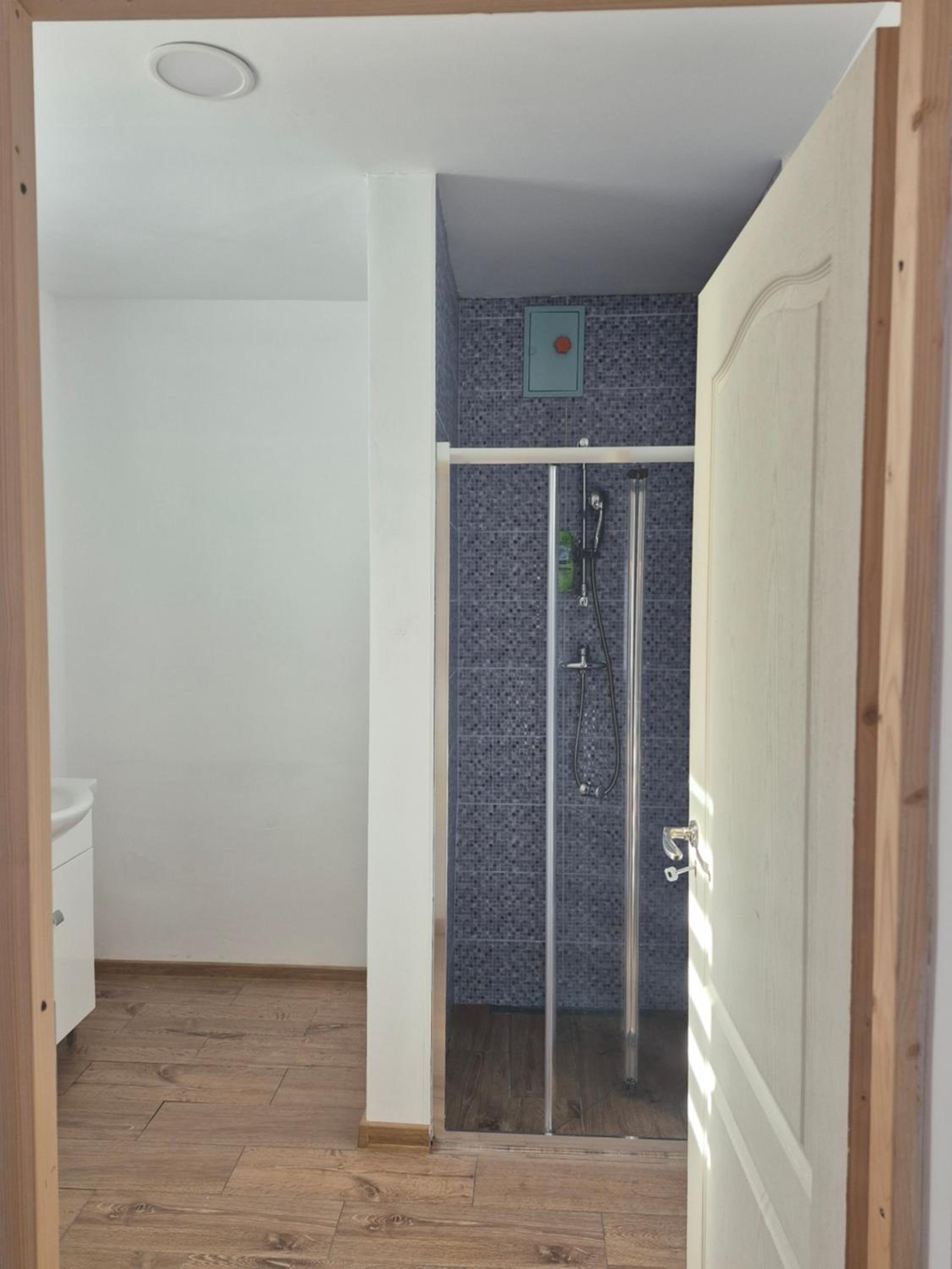 Deluxe Room (2 Adults + 1 Child) photo 1