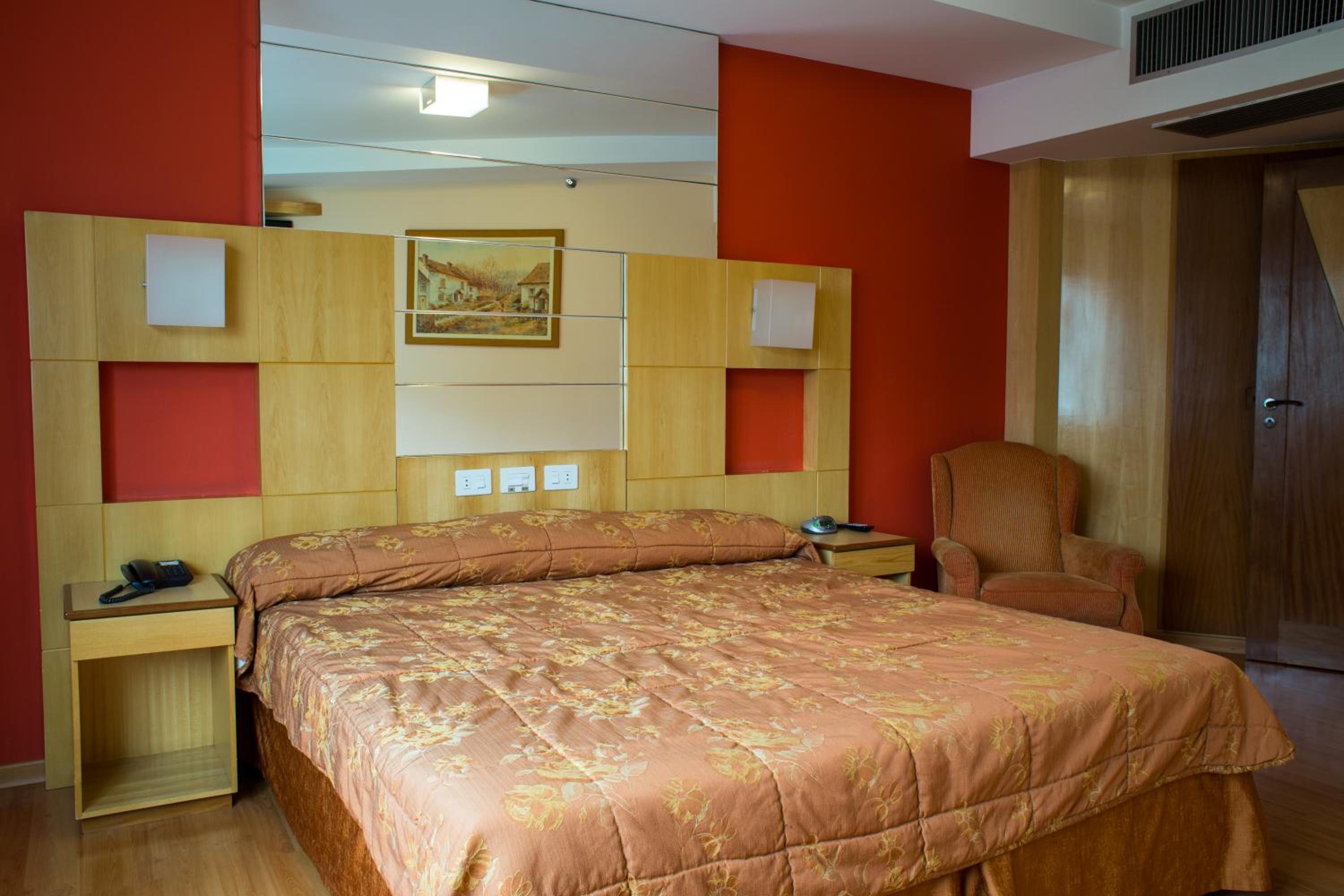 Suite (4 Adults)