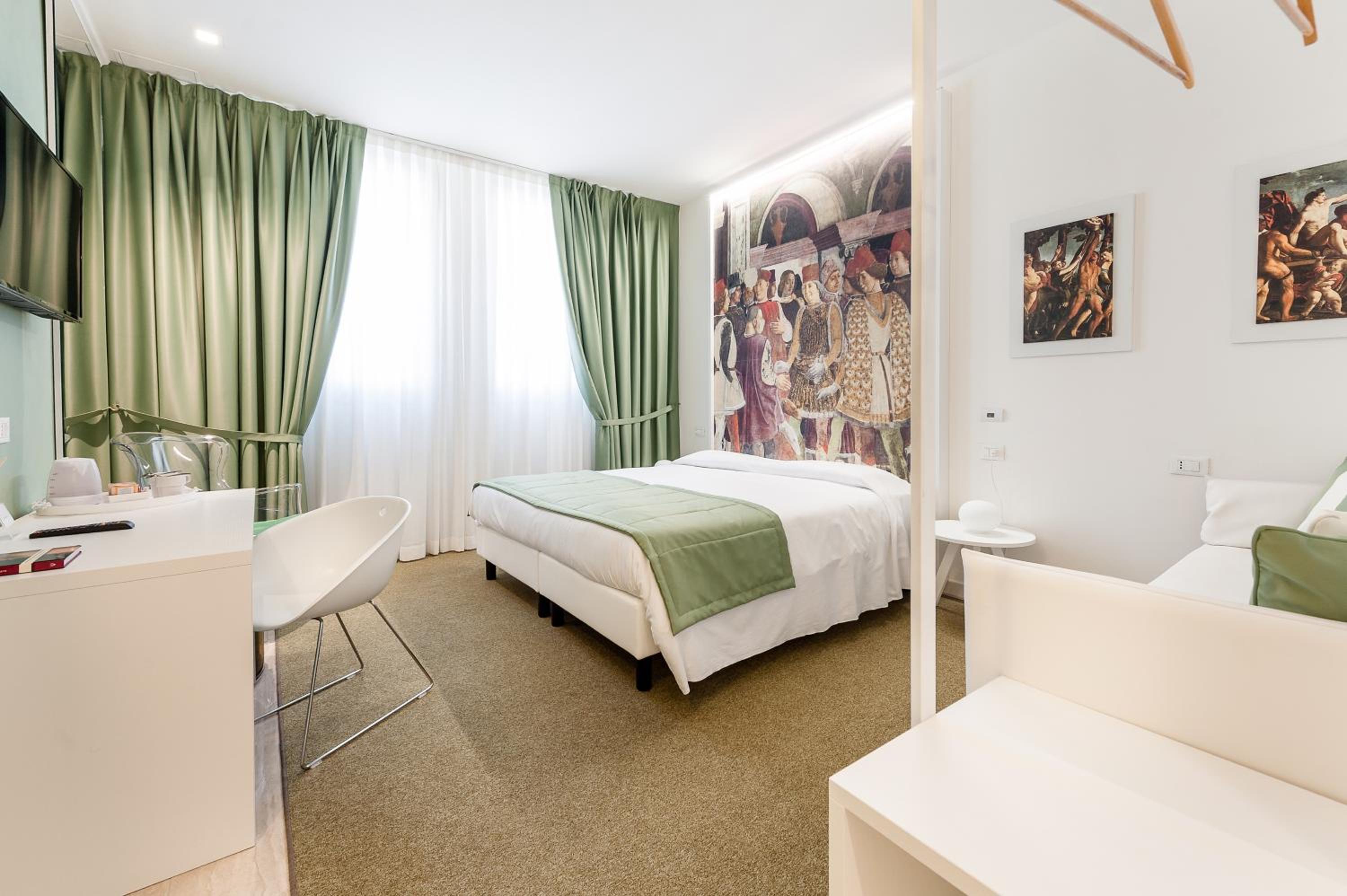 Triple Room - Photo 12
