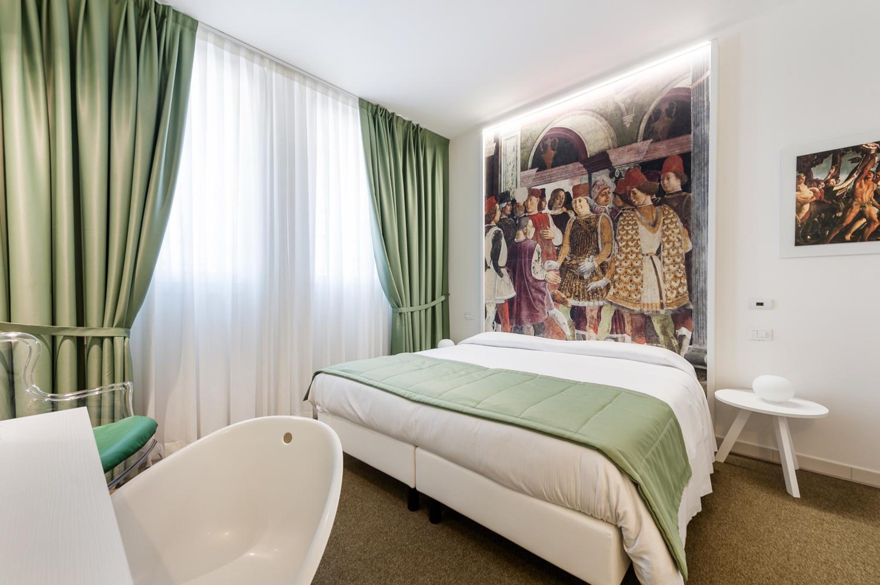Triple Room - Photo 13