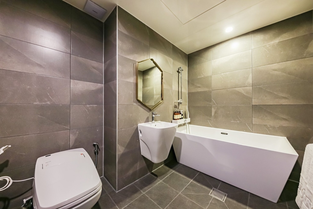 Classic Double Room - Photo 2