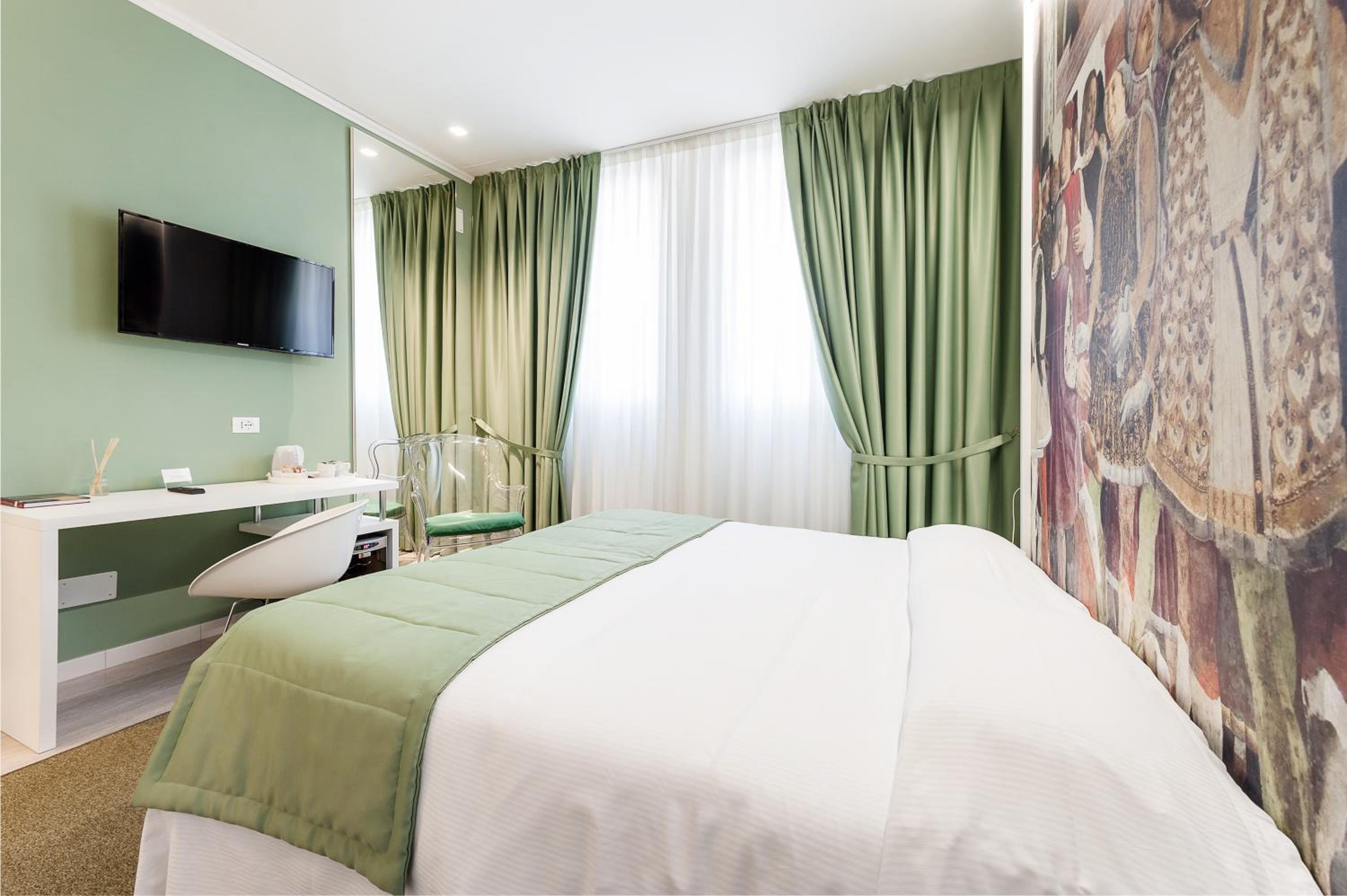 Triple Room - Photo 9