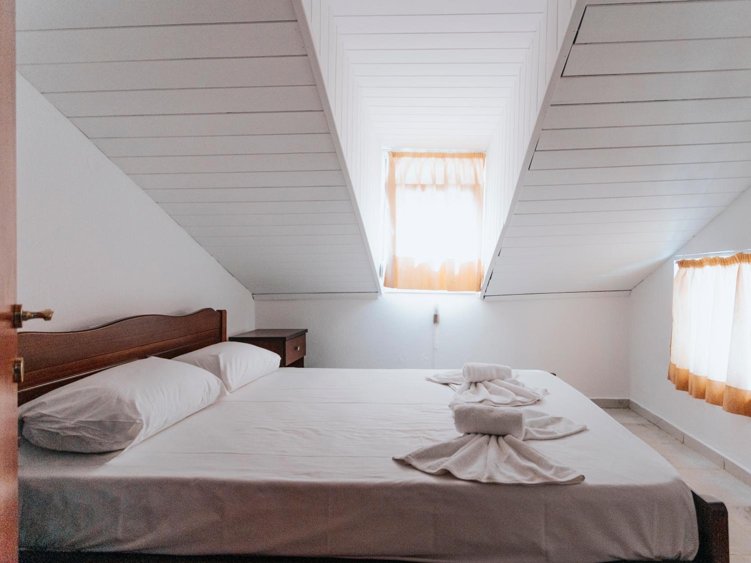 Attic Apartment - Photo 1