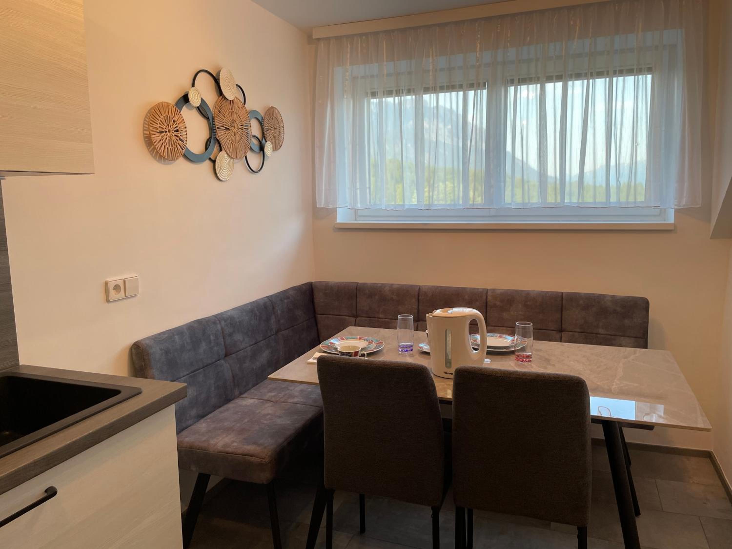 One-Bedroom Apartment with Balcony