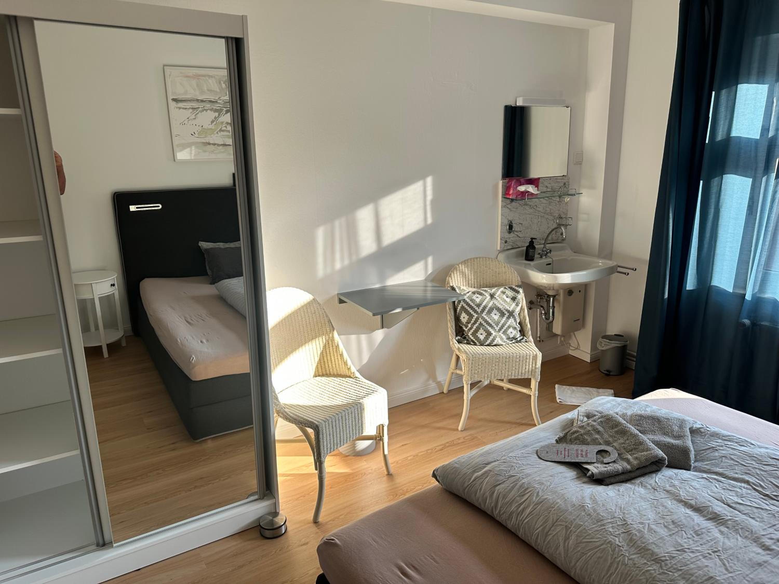 Budget Double Room photo 2