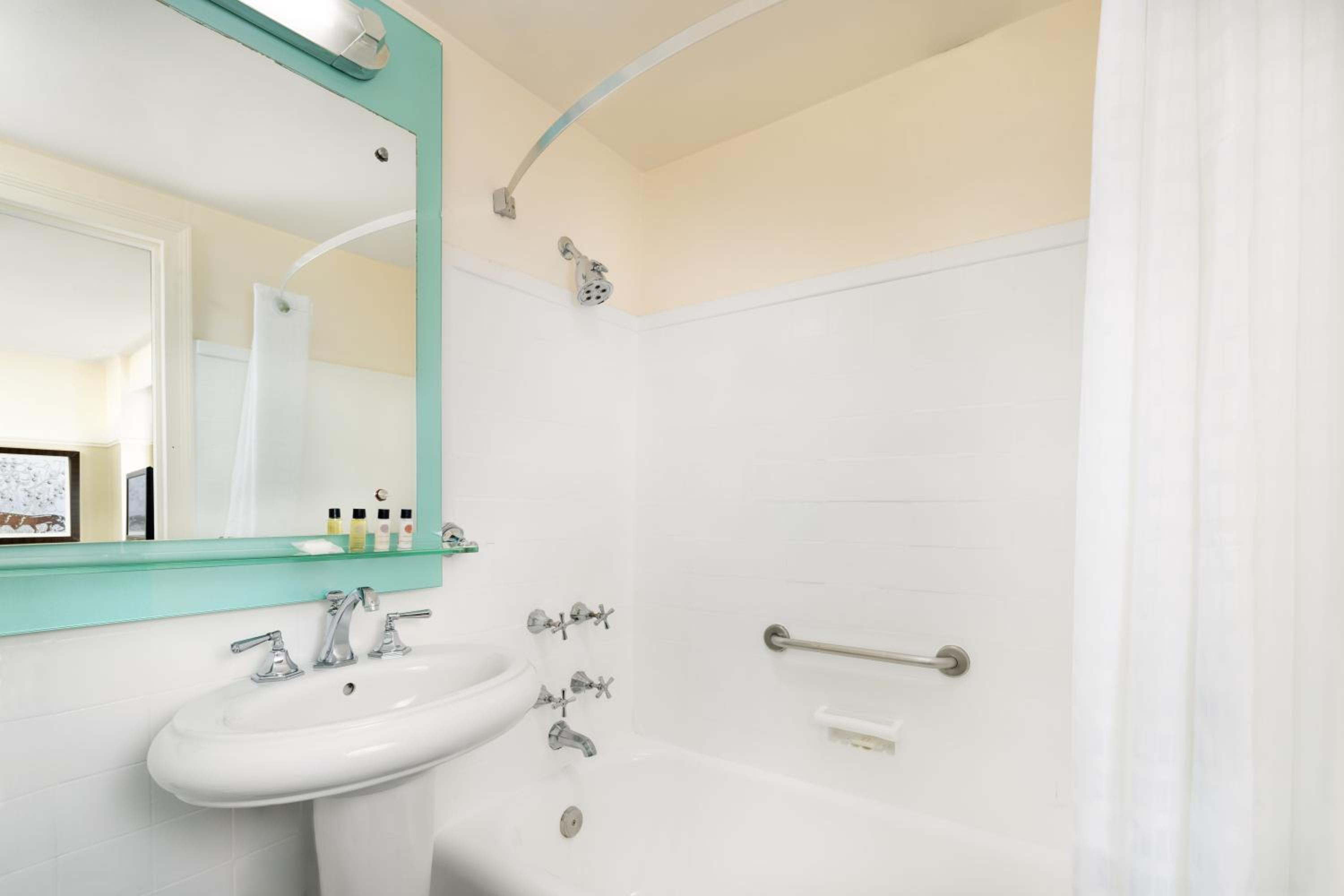 Executive Queen Room
