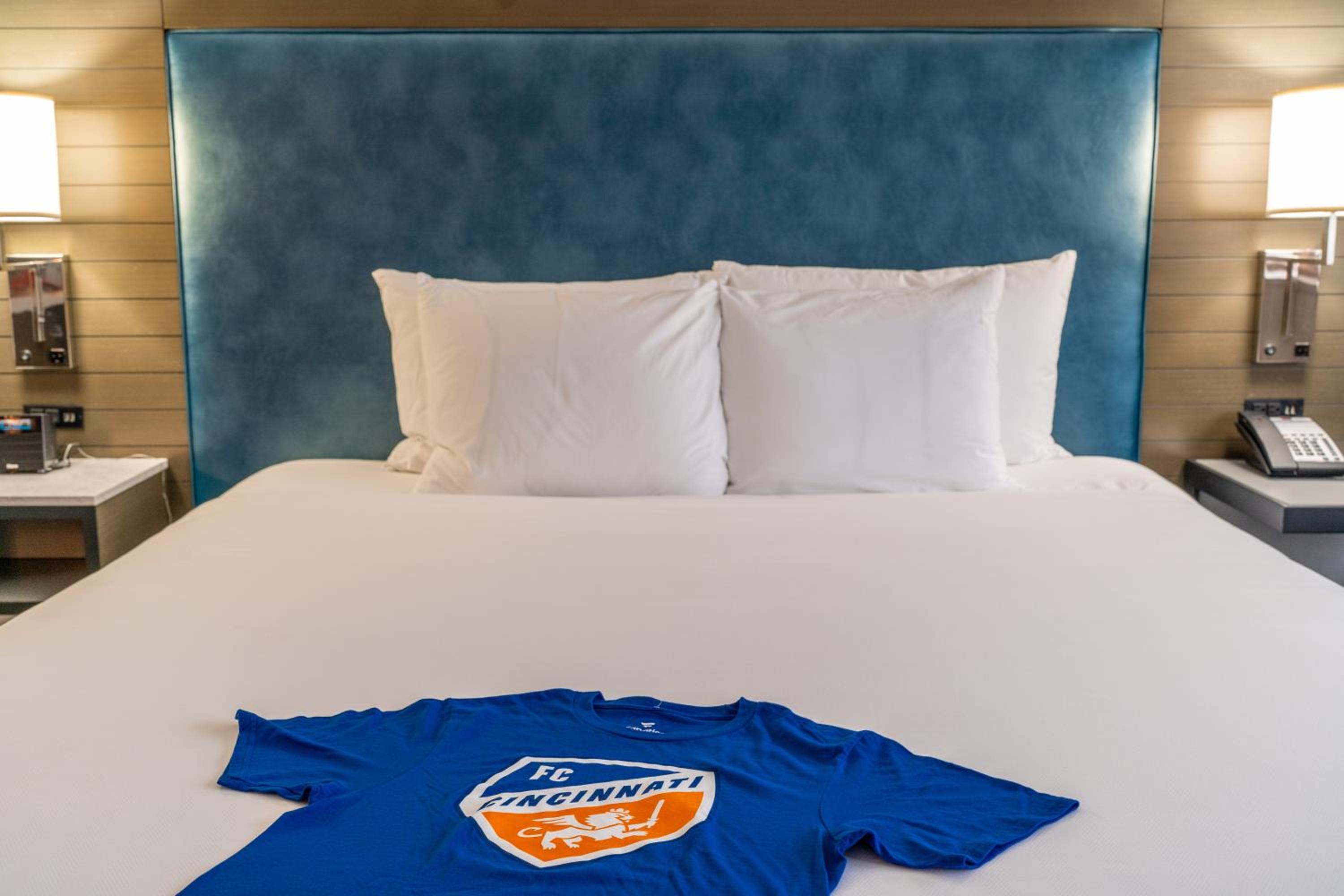 Deluxe King Room - Photo 4