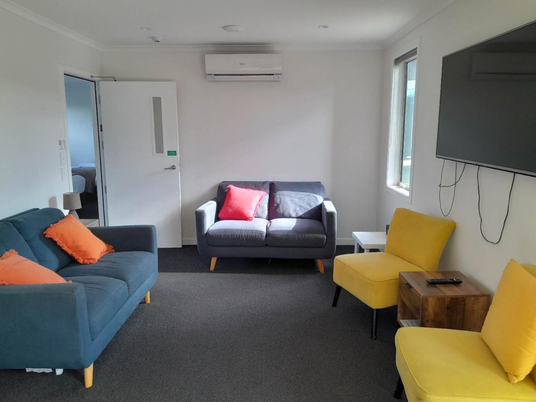 Mixed Dormitory Room