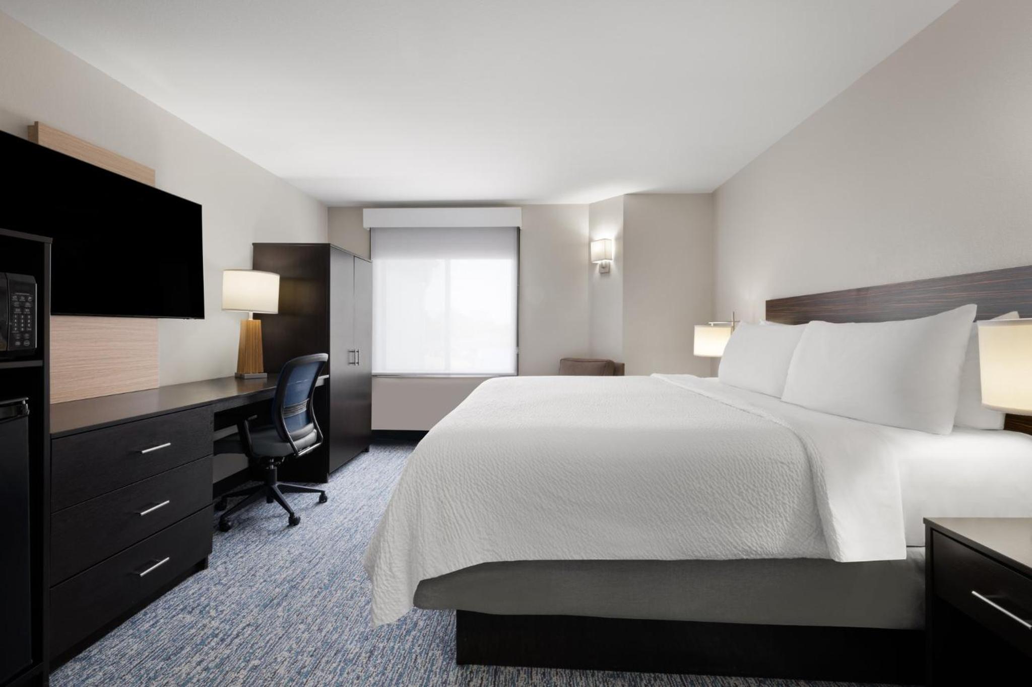 Standard King Room - Photo 1
