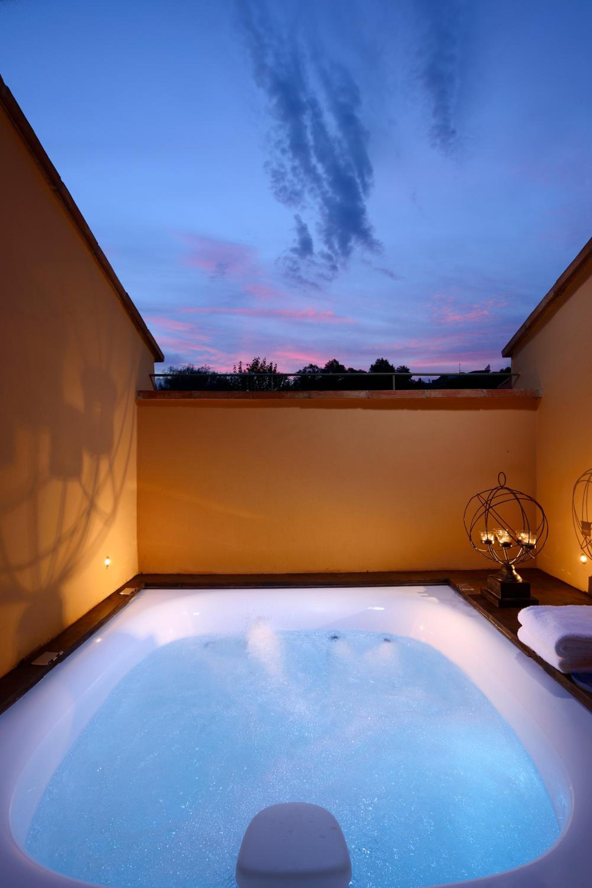 Junior Suite with Spa Bath