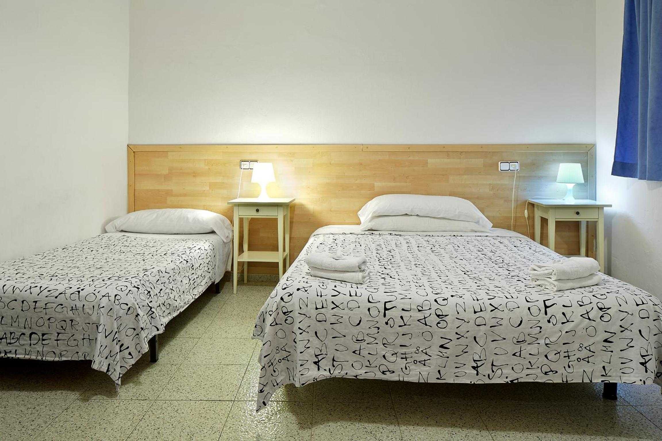 Habitación Triple con Baño Privado