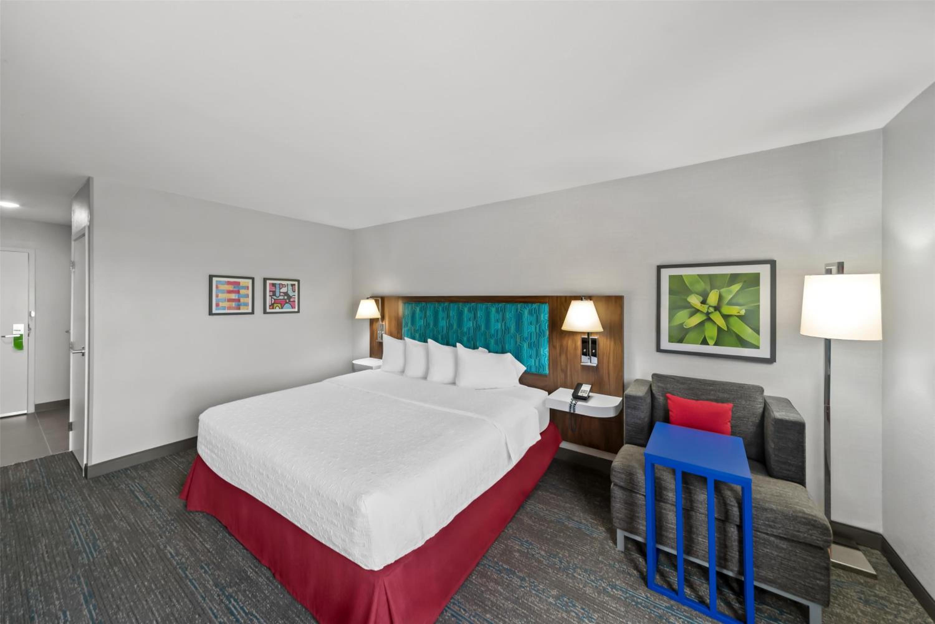 King Room - Disability Access photo 2
