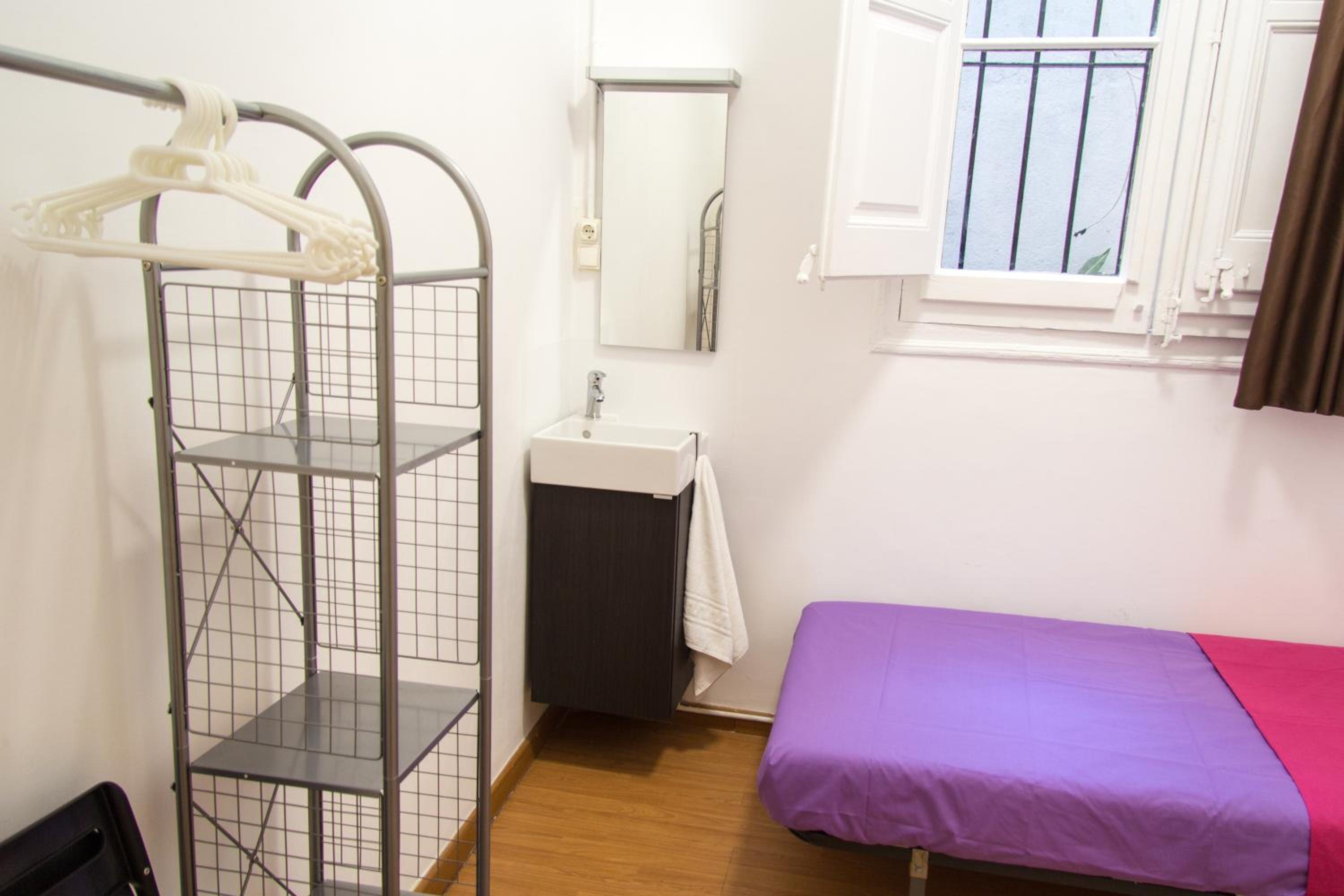 Habitación Individual Estándar con Baño Compartido