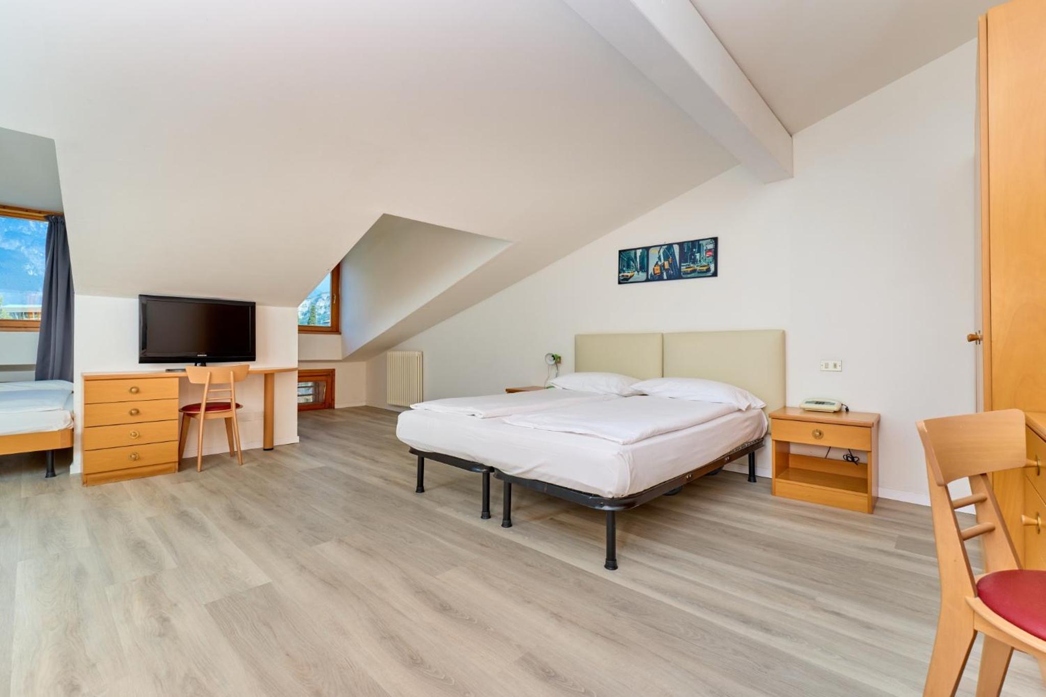 Economy Quadruple Room