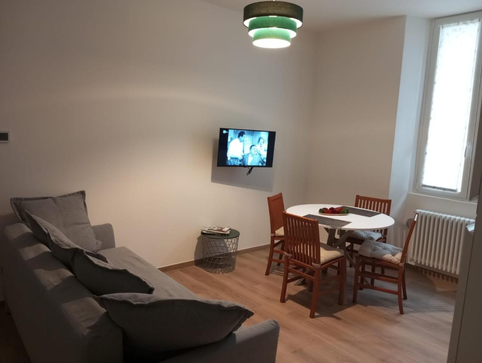 Two-Bedroom Apartment photo 2