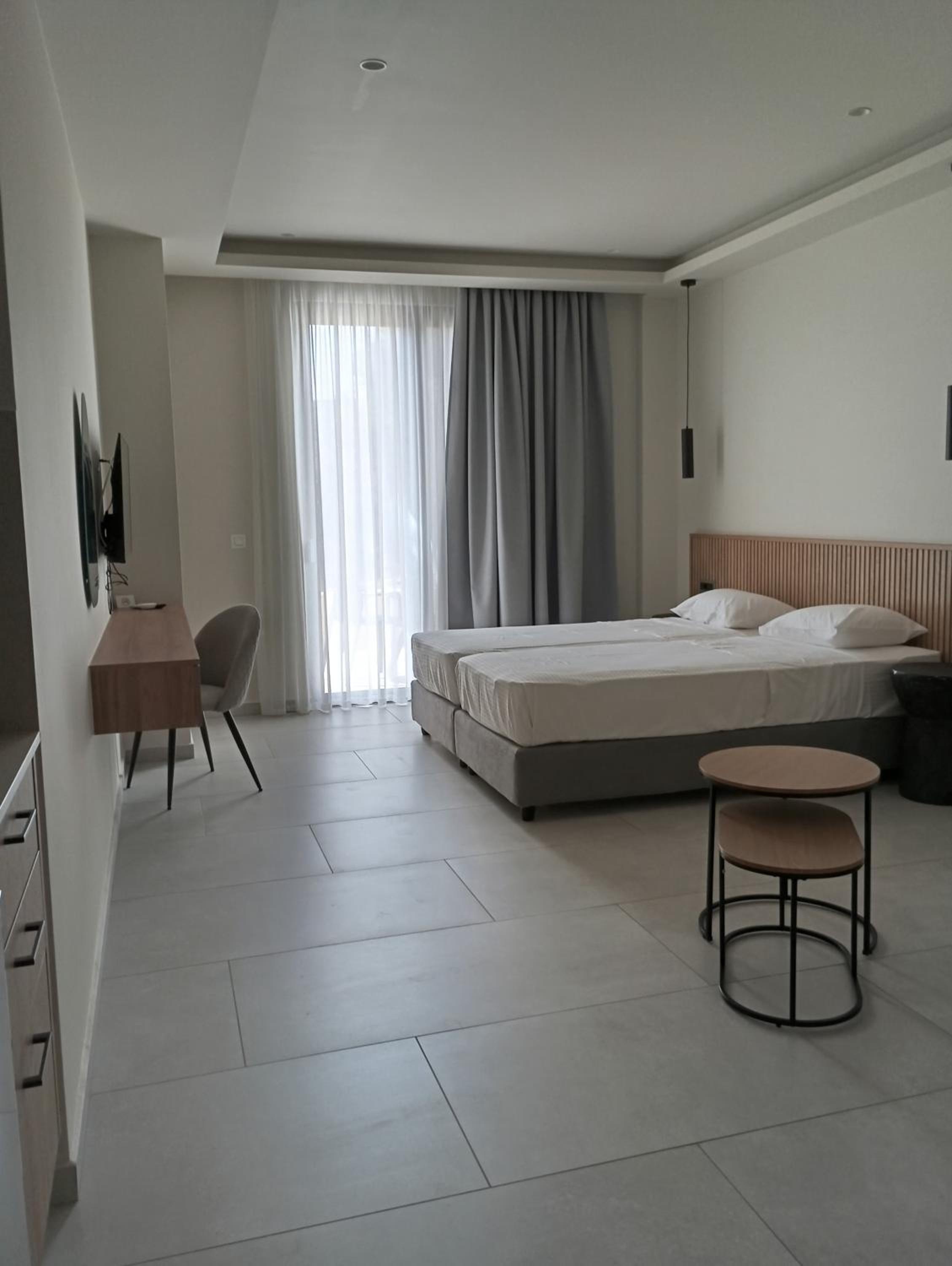 Triple Room - Photo 2