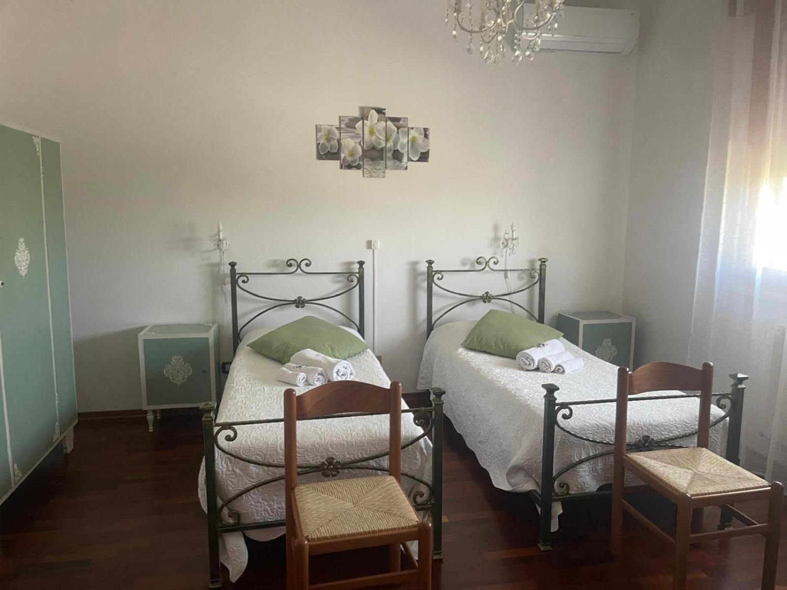 Twin Room photo 1