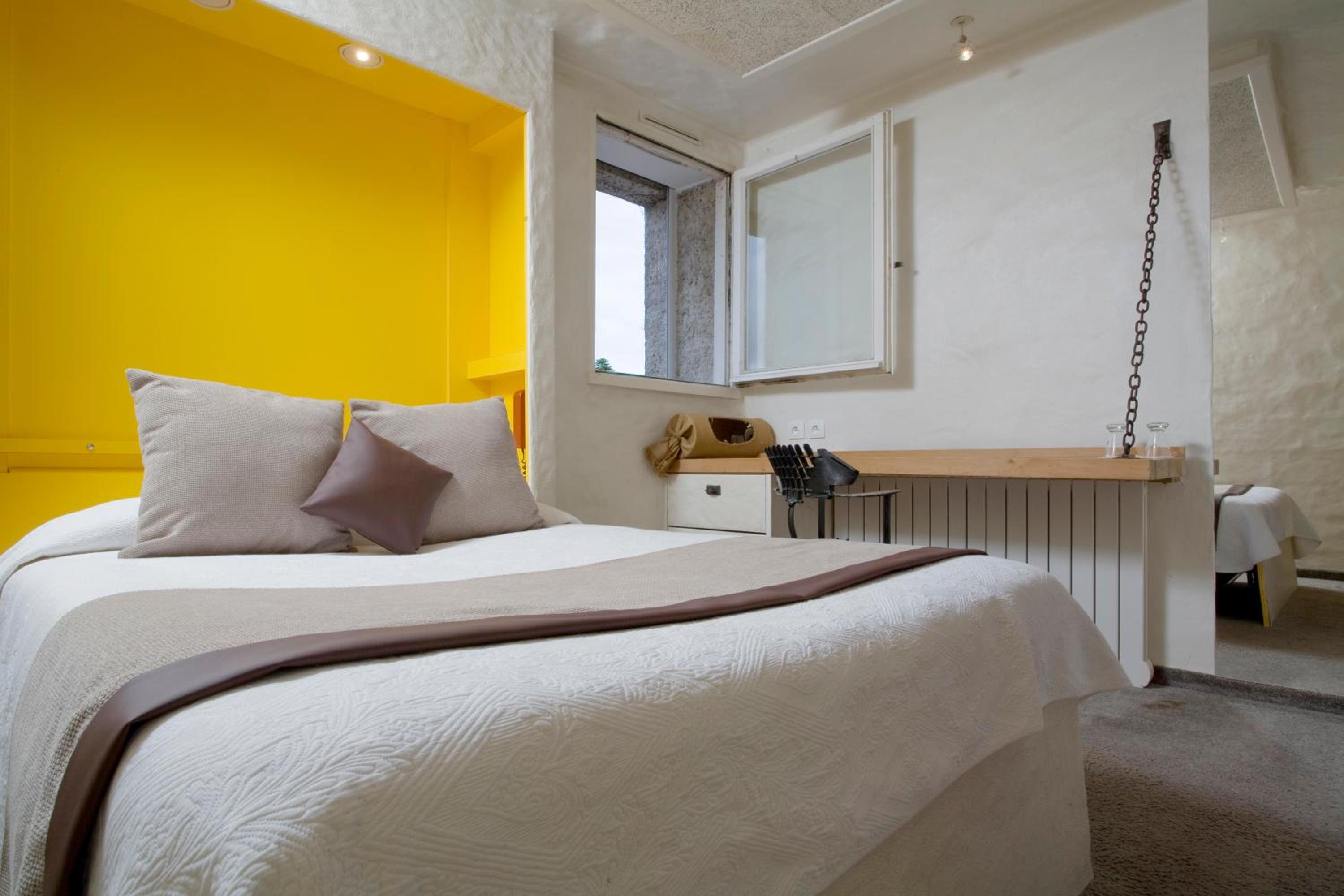 Standard Double Room - Photo 1