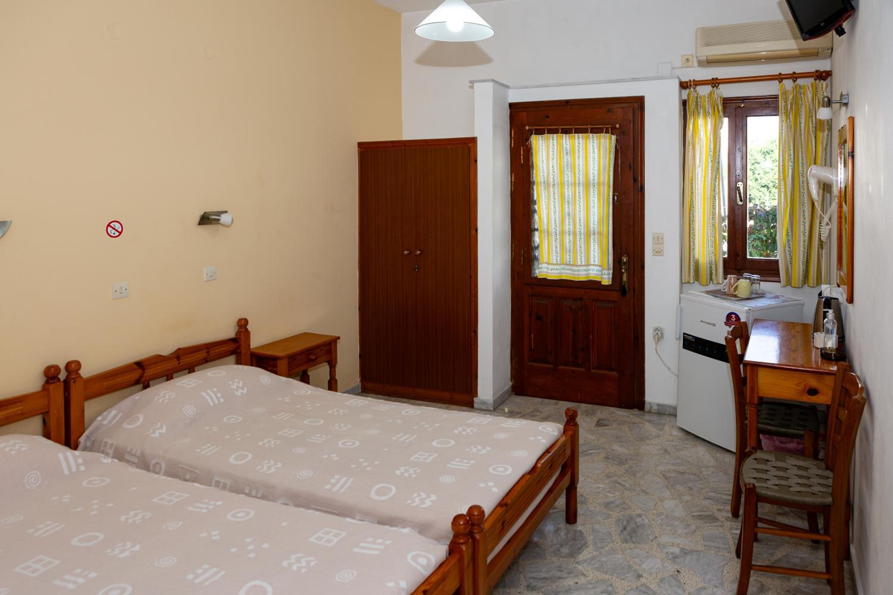 Standard Twin Room with Garden View photo 1