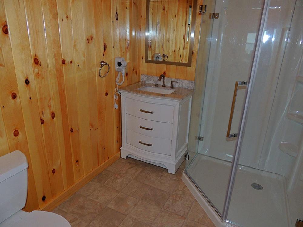 Cottage #27 photo 3