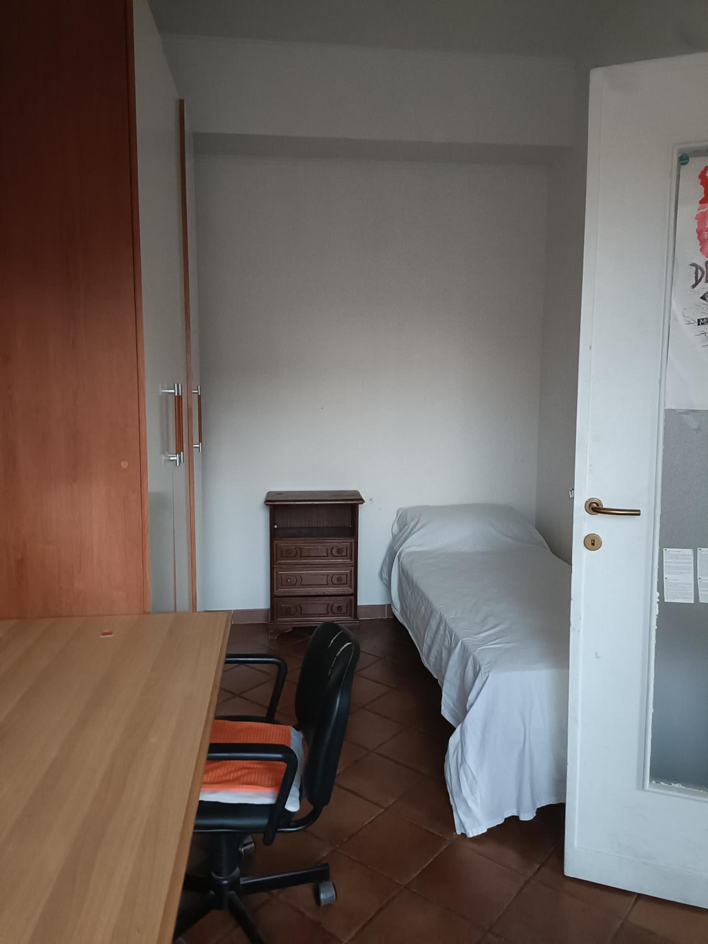 Single Room with Balcony photo 2