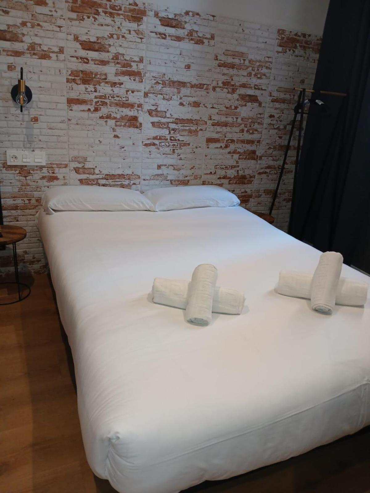 Standard Single Room with Shower