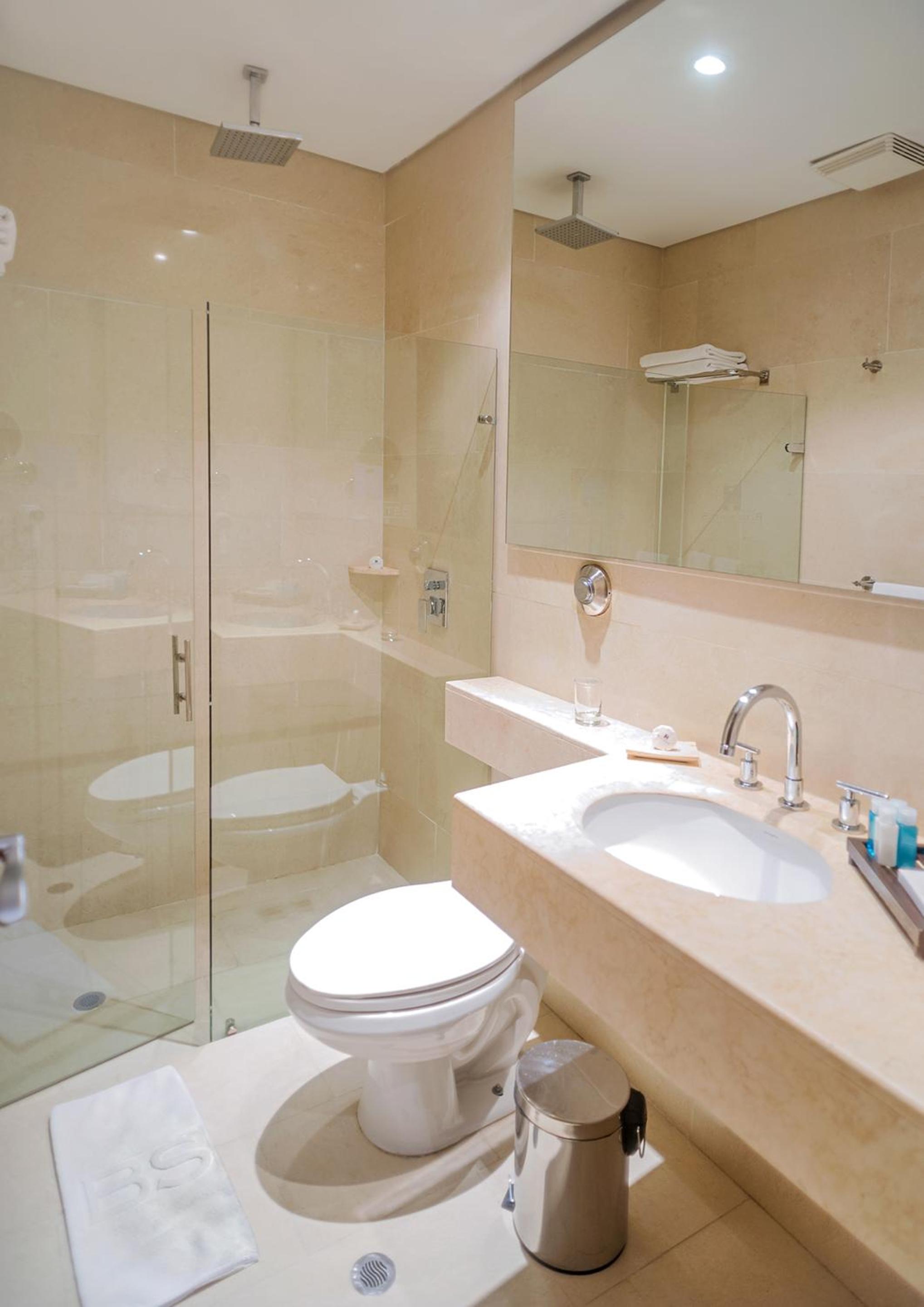 Double Room - Photo 5