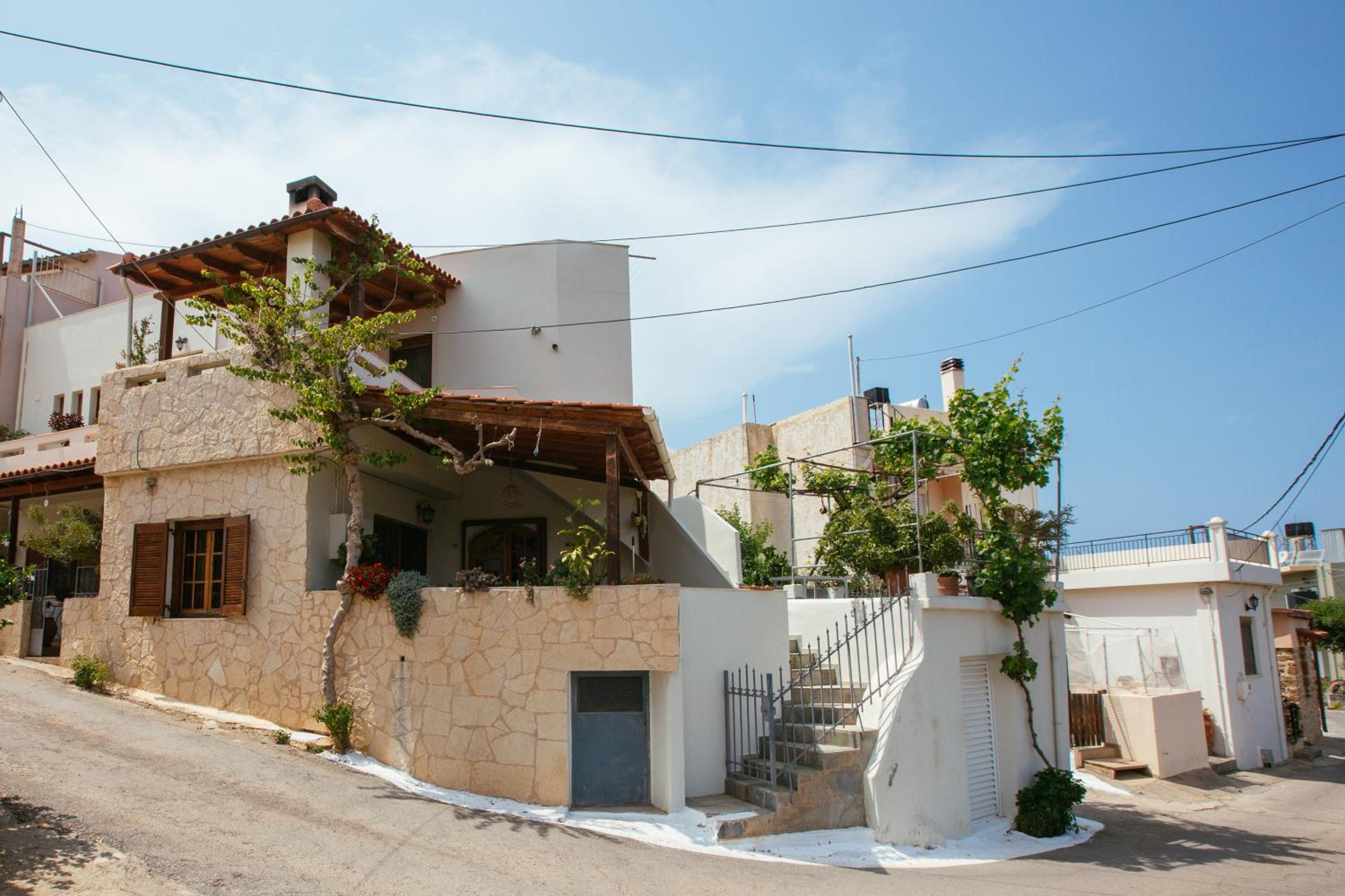 Three-Bedroom Vacation Home  photo 2