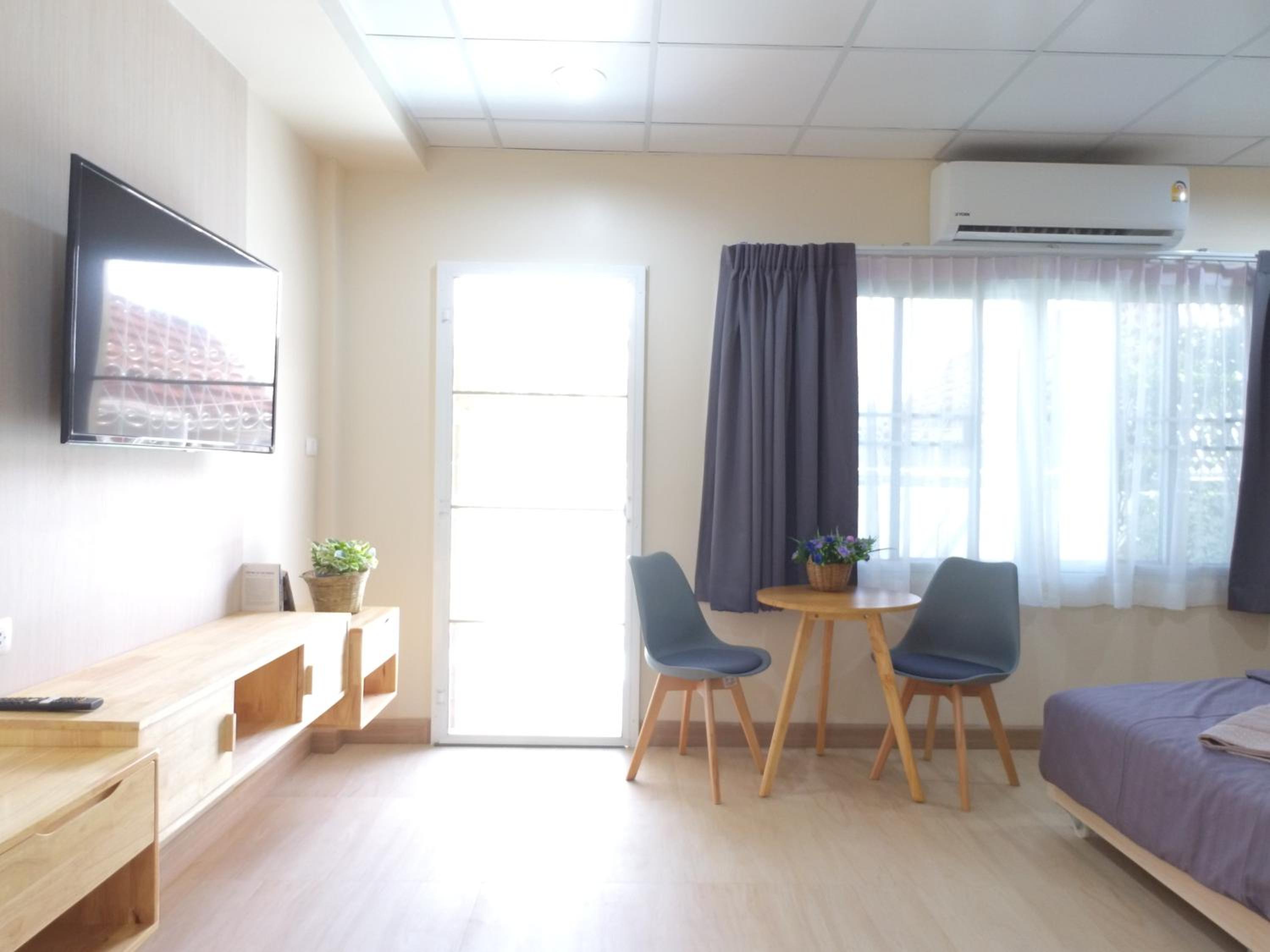 Large Double or Twin Room photo 1