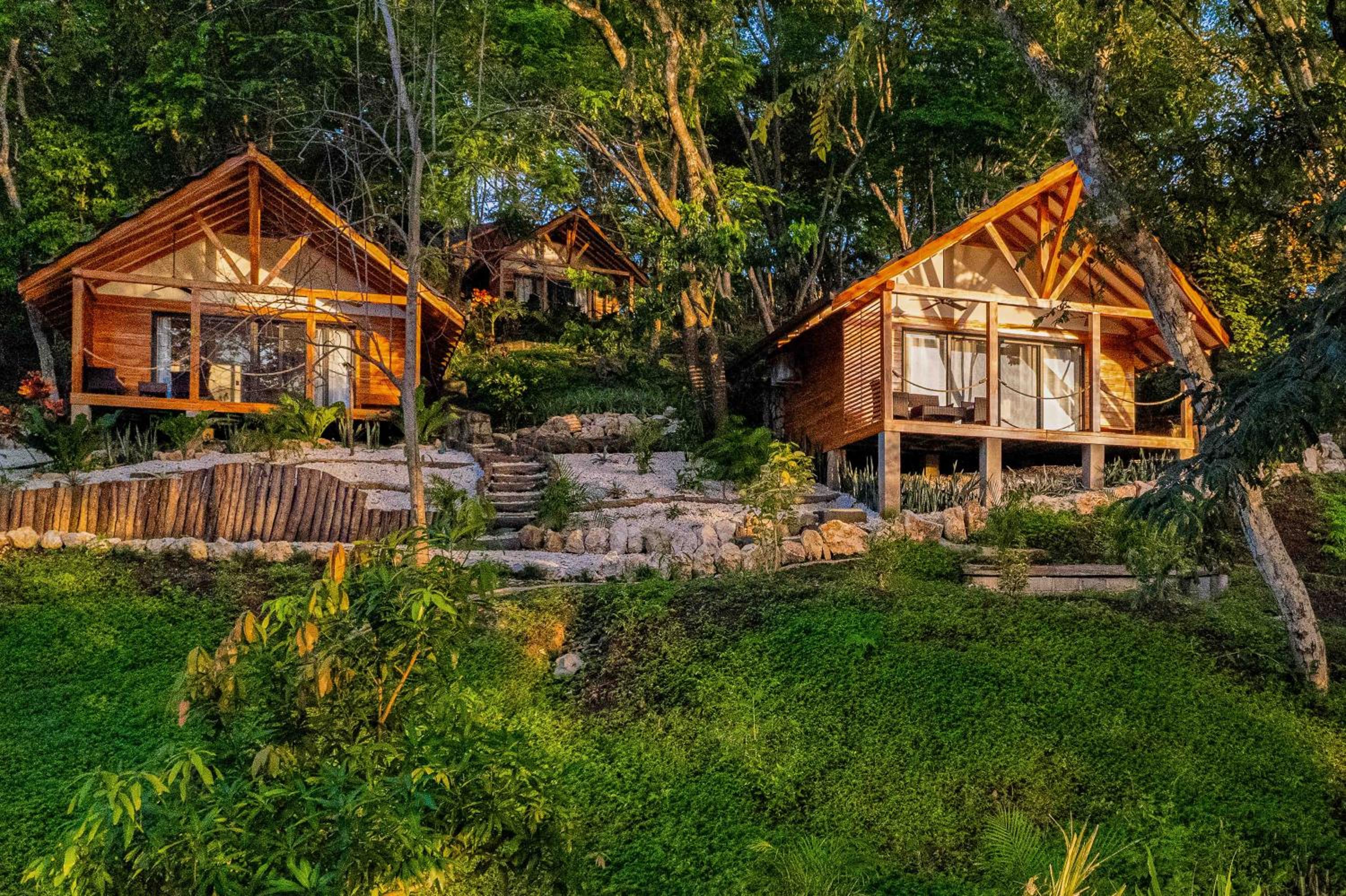 Bungalow - Beach Front photo 1