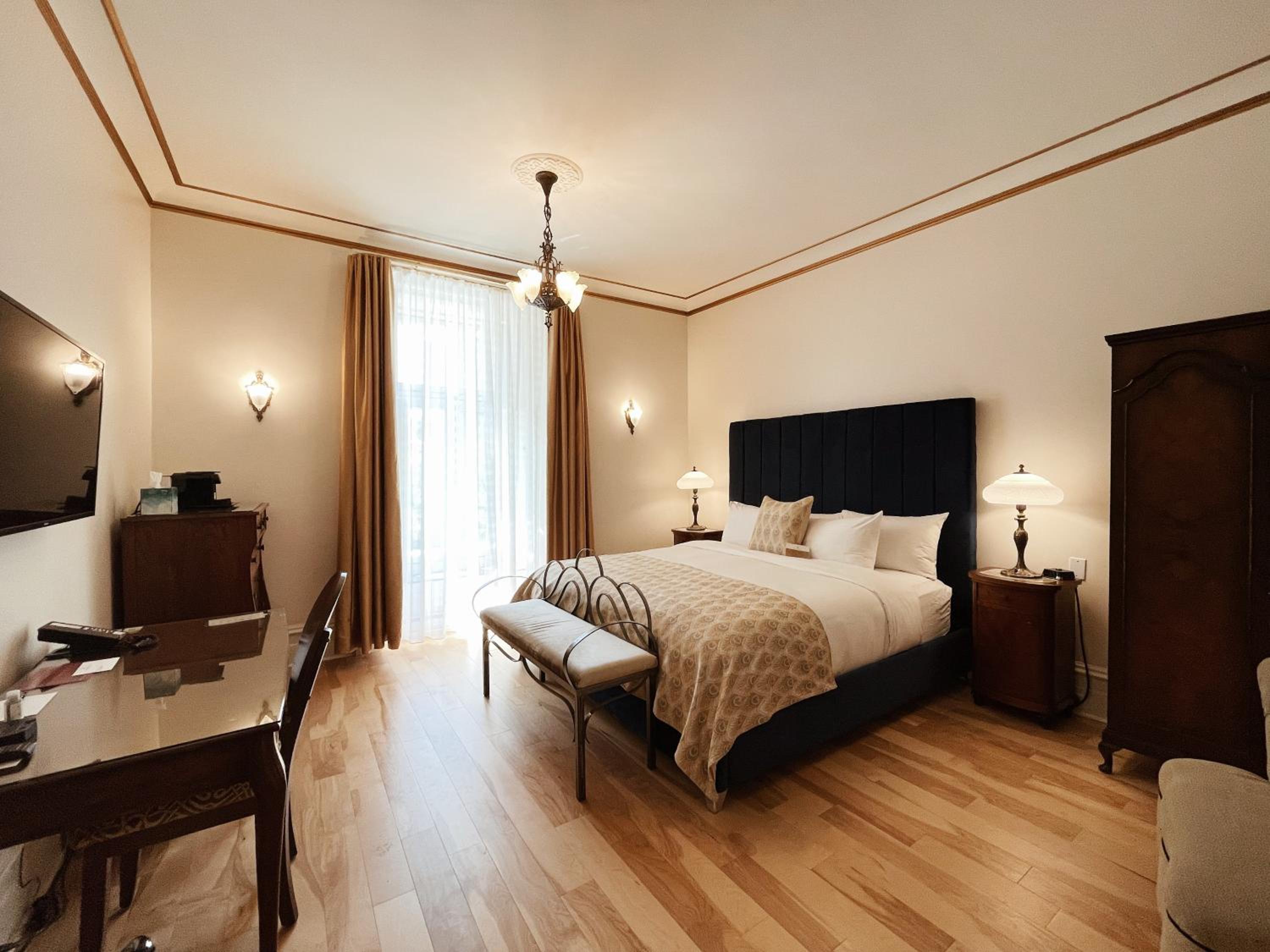 King Room