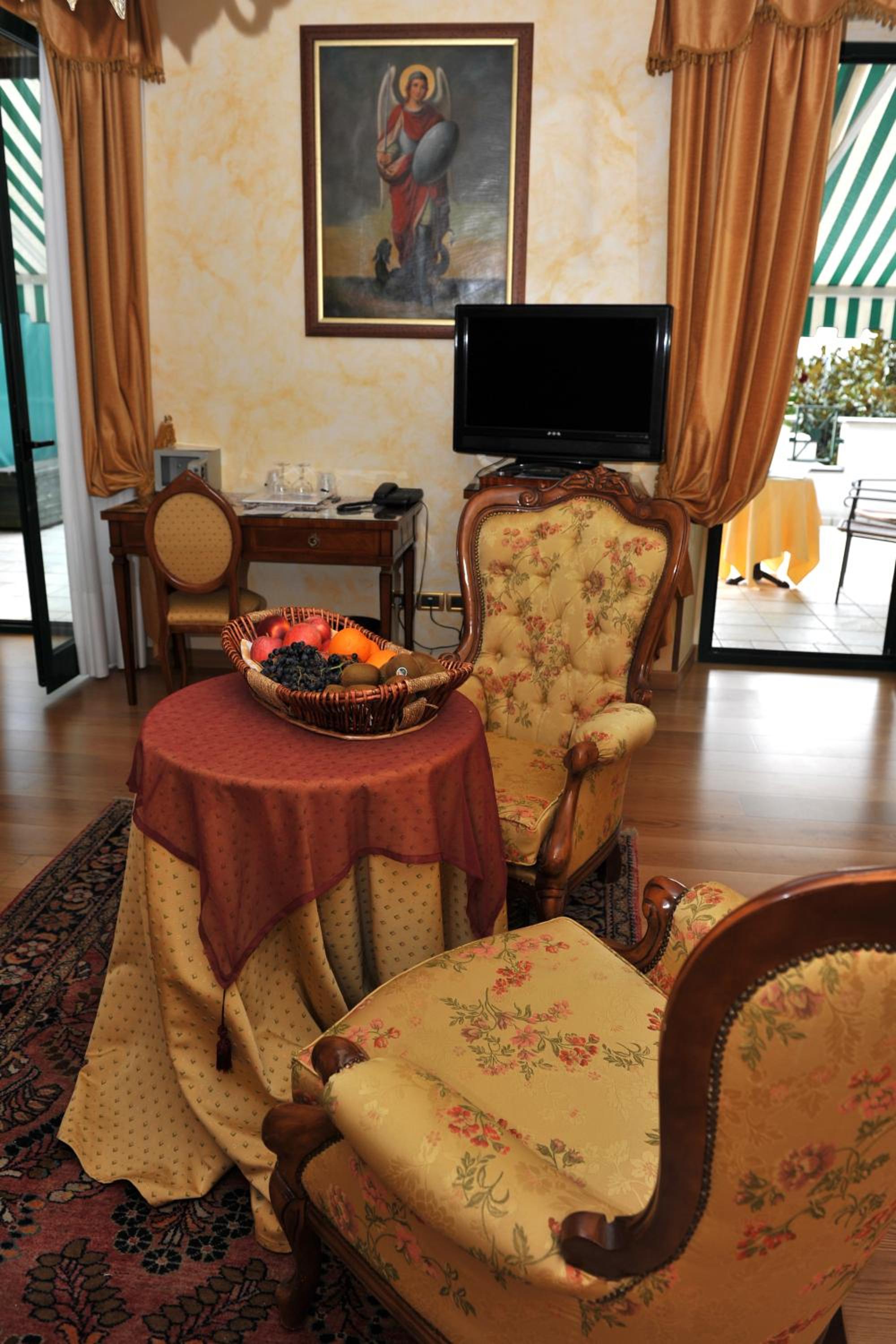 Suite photo 1