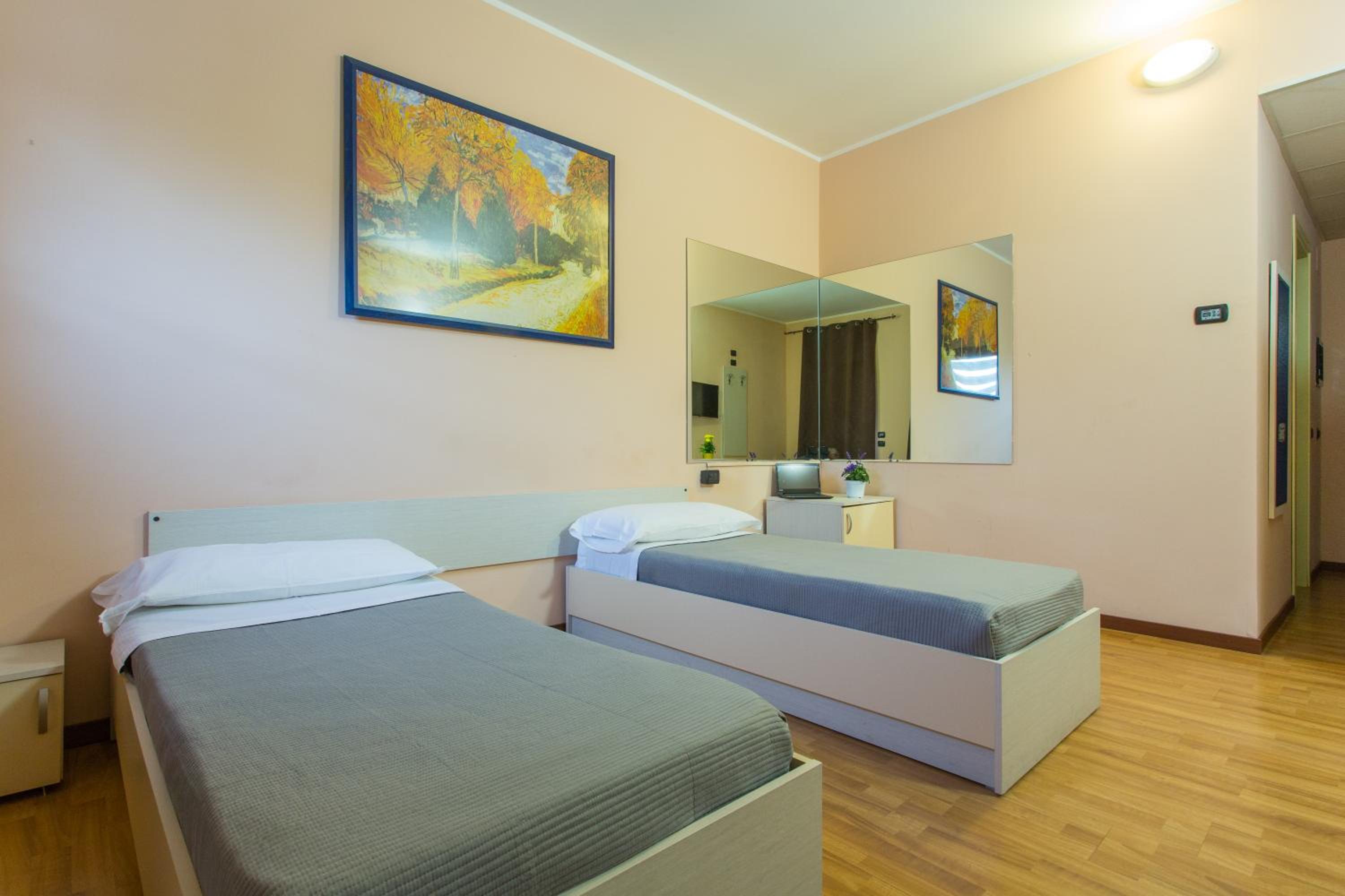 Budget Twin Room - Annex